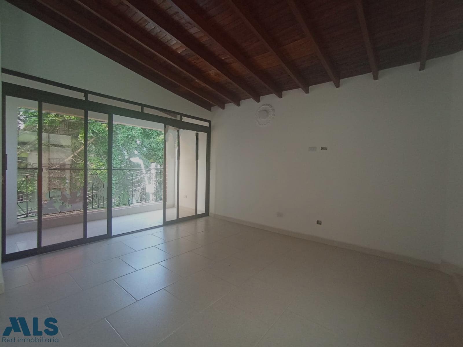 Apartamento en venta en La Candelaria, Centro, Medellín — foto 1 de 28