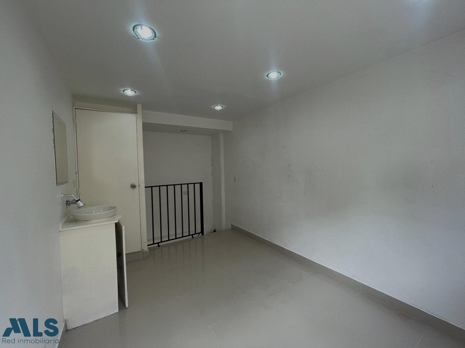 Local Comercial en venta en Los Alpes, Belén Guayabal, Medellín — foto 1 de 8