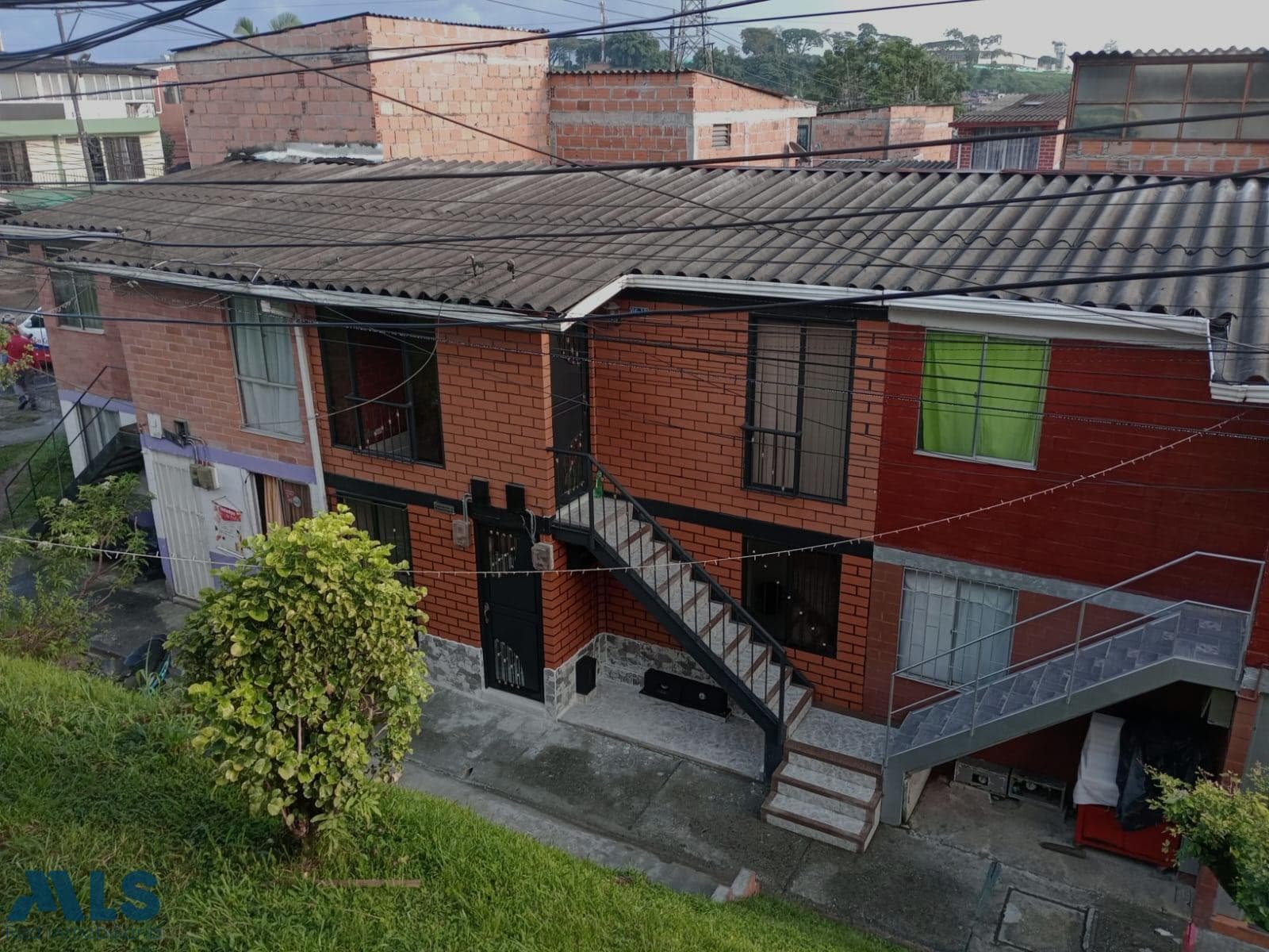 Casa en venta en Avenida Del Río, Otras Zonas, Pereira — foto 1 de 51