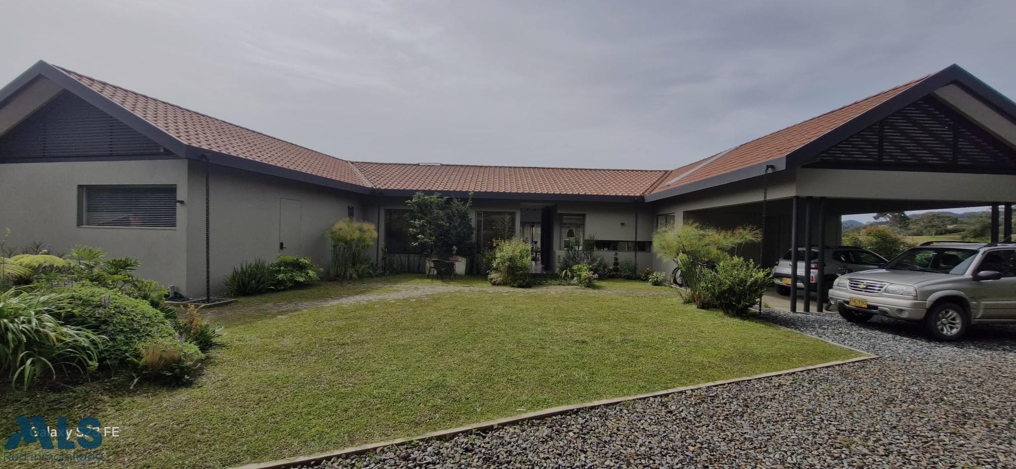 Casa en venta en Cabeceras, Oriente Antioqueño, Rionegro — foto 1 de 30