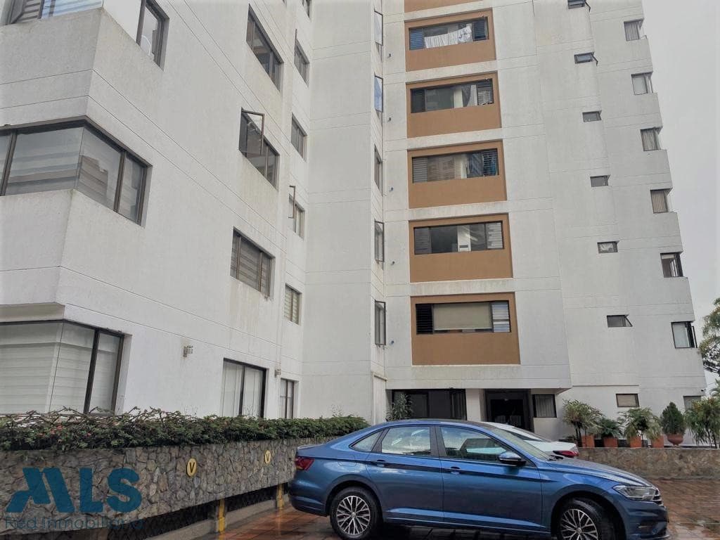Apartamento en venta en Castropol, Poblado, Medellín — foto 1 de 15