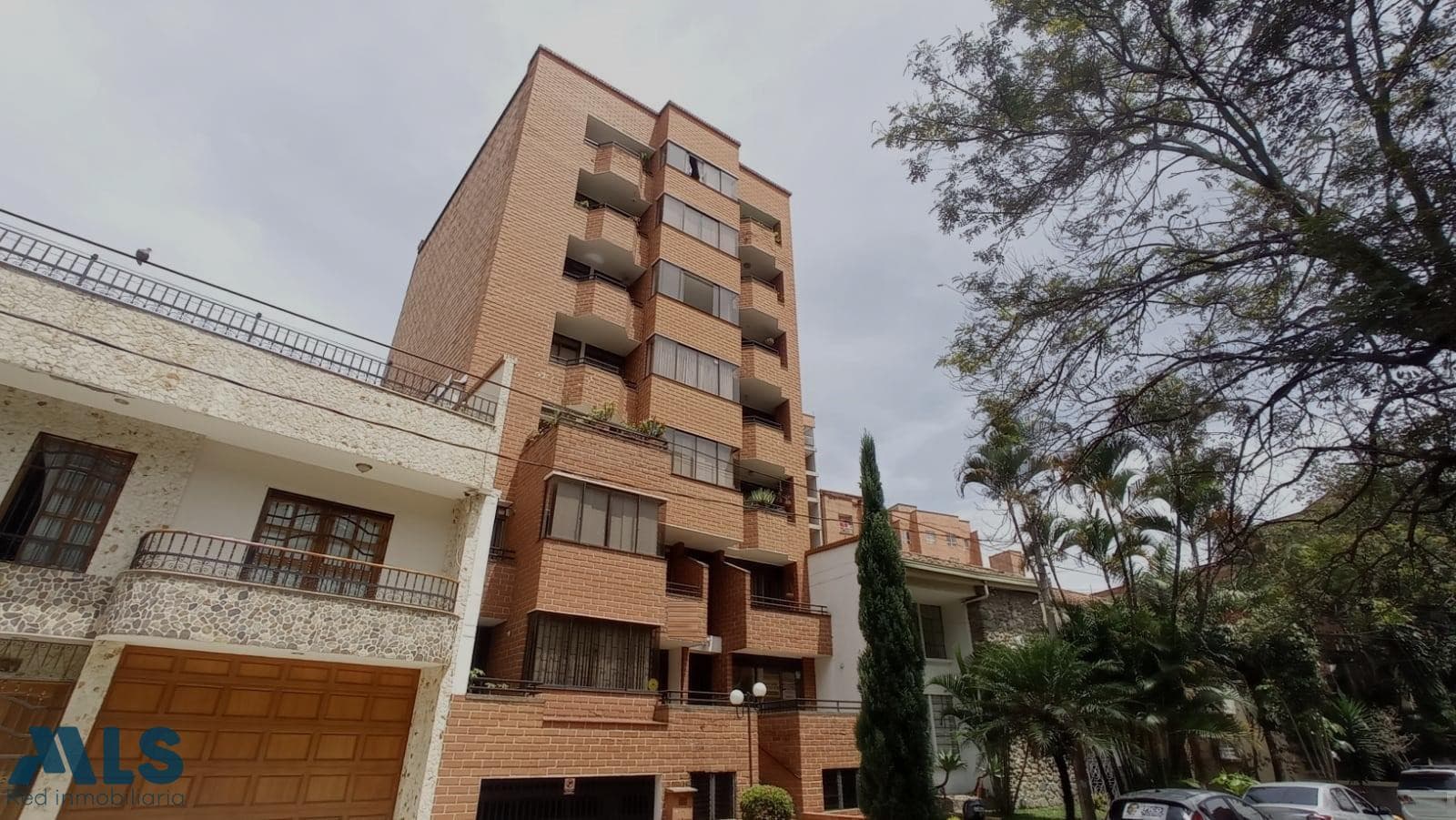 Apartamento en venta en Laureles, Medellín — foto 1 de 8