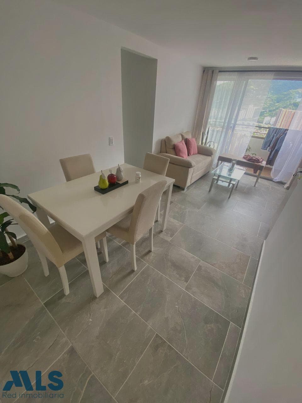 Apartamento en venta en San Gabriel, Norte, Bello — foto 1 de 10