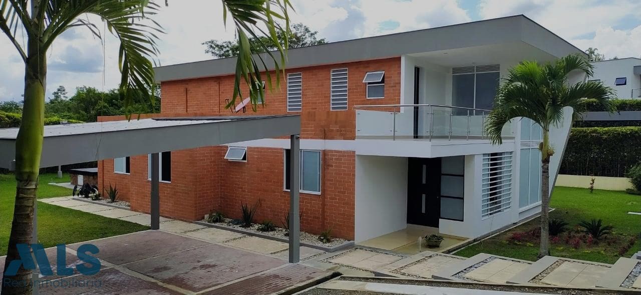 Casa en venta en Cerritos, Otras Zonas, Pereira — foto 1 de 17