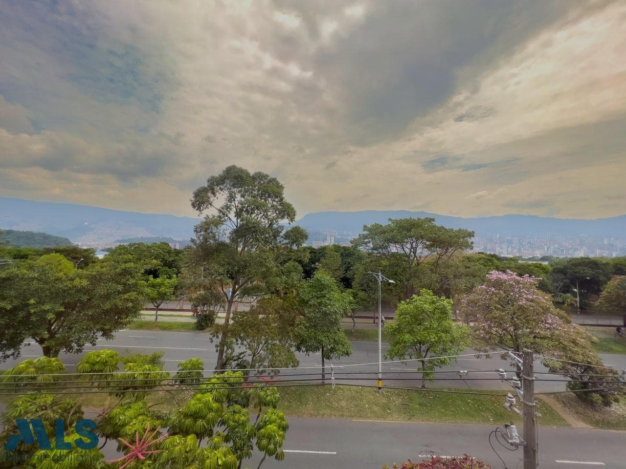 Apartamento en venta en San Bernardo, Belén Guayabal, Medellín — foto 1 de 15