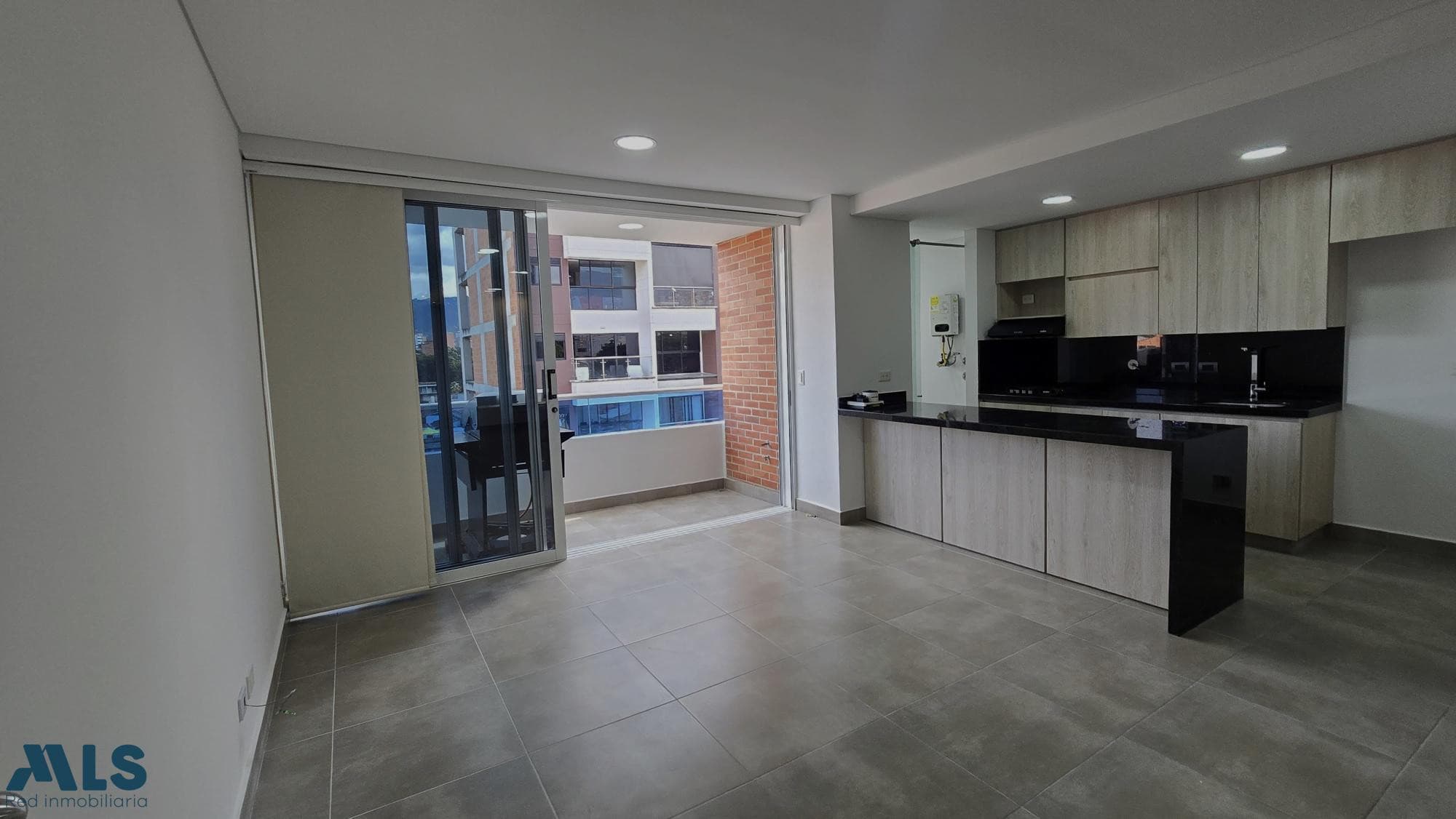 Apartamento en venta en Estadio, Laureles, Medellín — foto 1 de 18