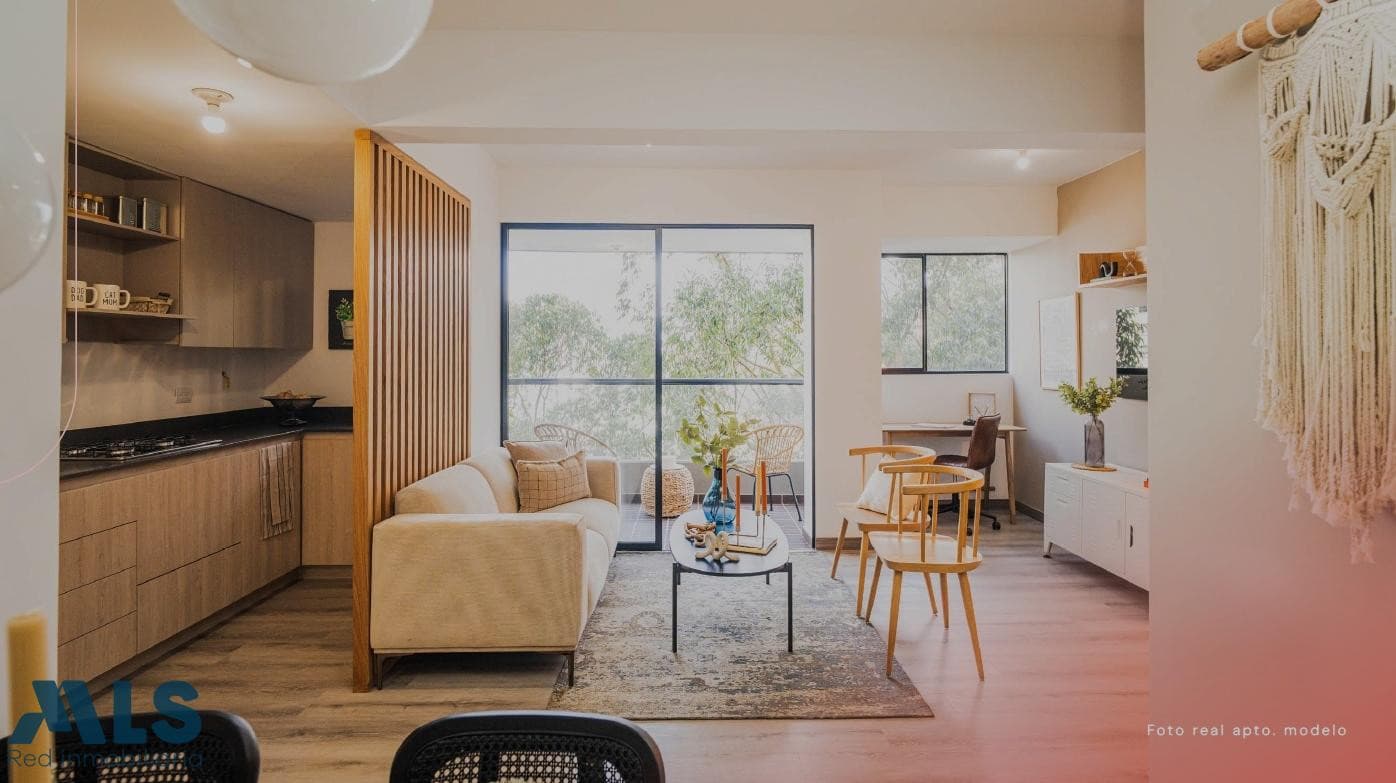 Apartamento en venta en Las Palmas, Poblado, Medellín — foto 1 de 13
