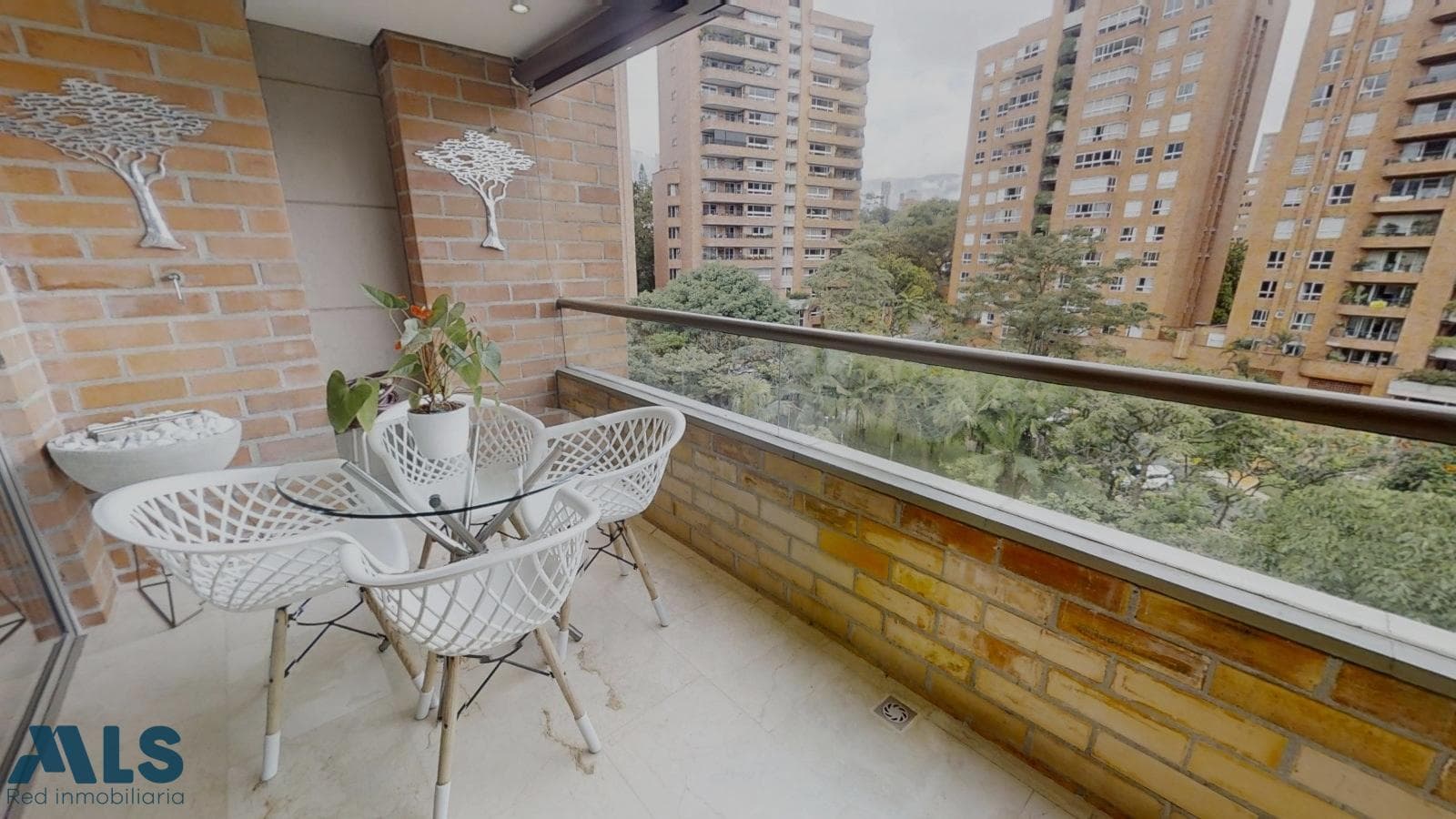 Apartamento en venta en Los Balsos Nº 1, Poblado, Medellín — foto 1 de 21