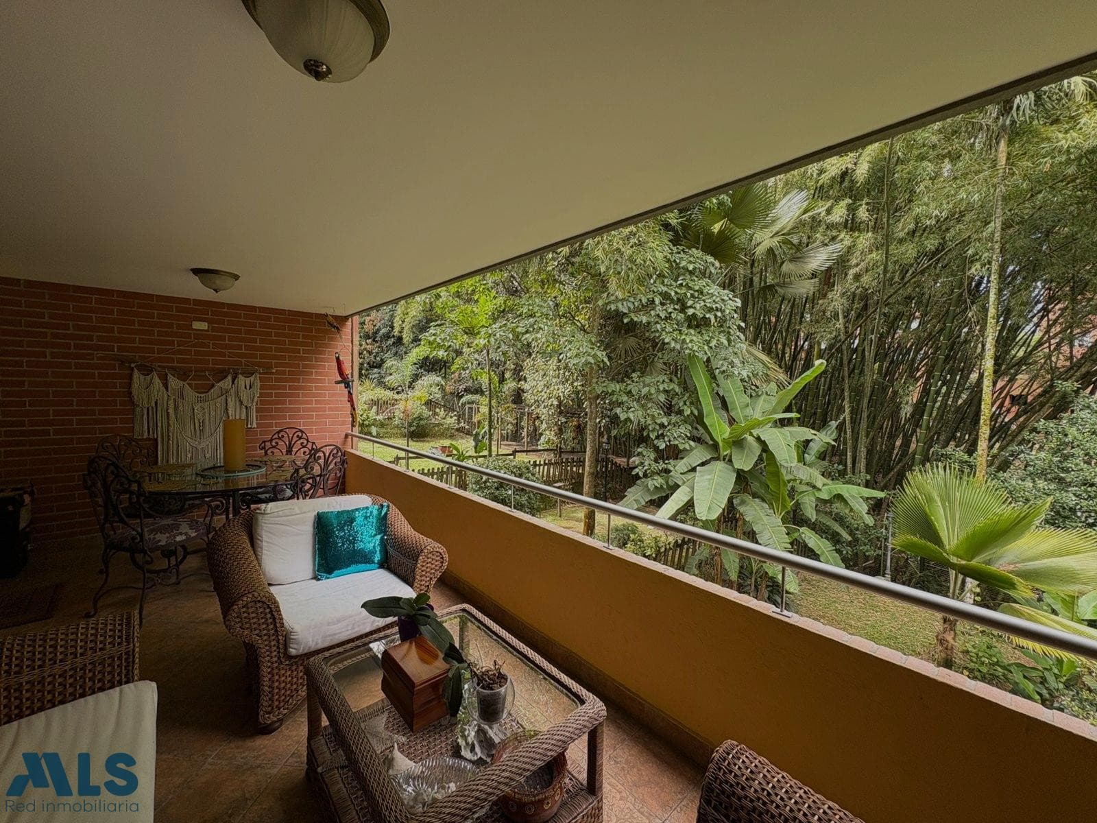 Casa en venta en Loma de los Mesa, Aburra Sur, Envigado — foto 1 de 21