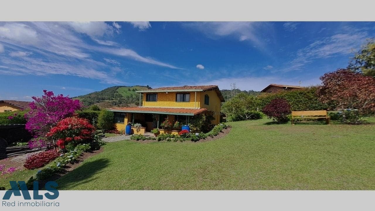 Casa en venta en V. Quebrada Arriba, Norte, Copacabana — foto 1 de 20