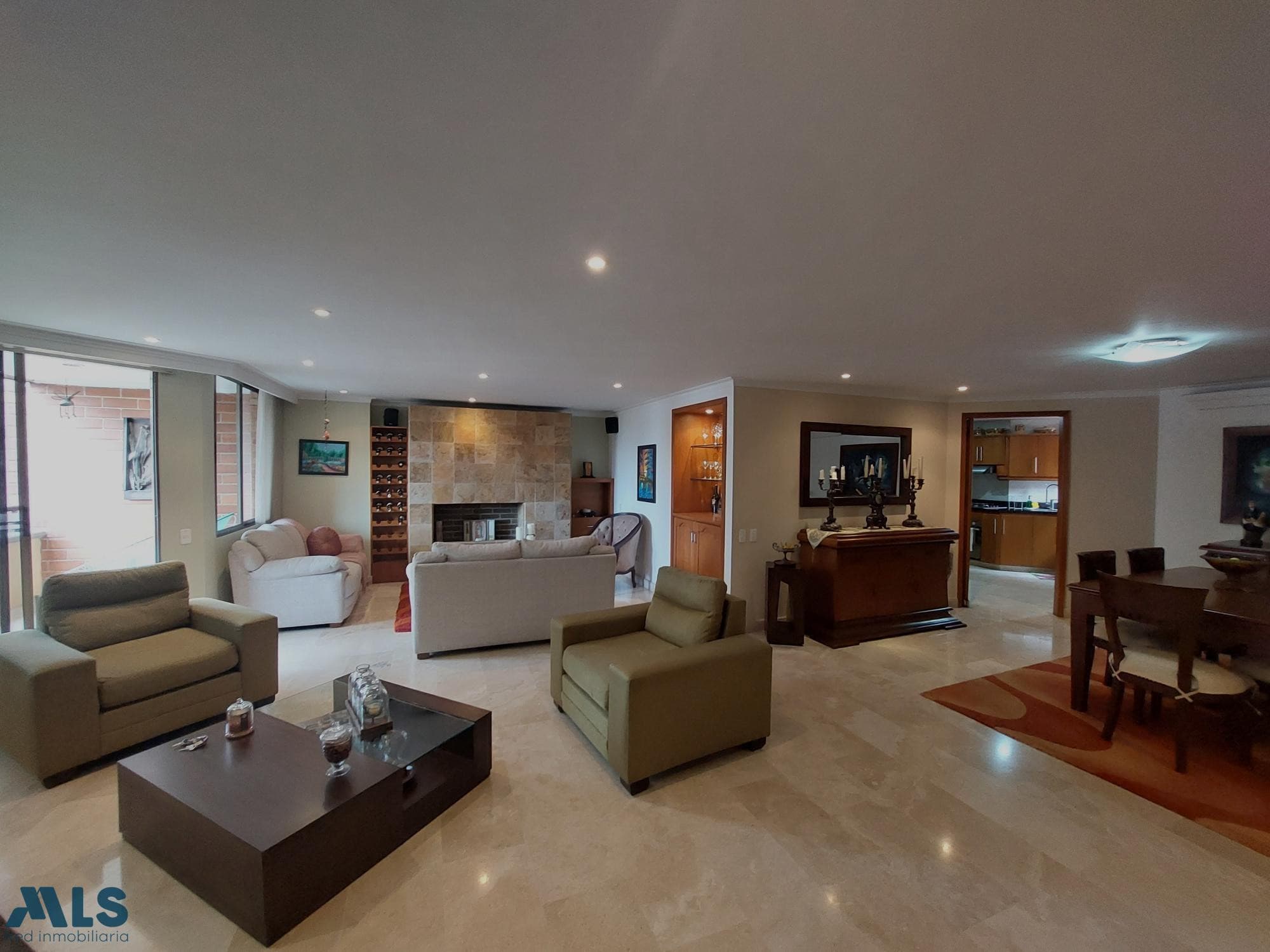 Apartamento en venta en Laureles, Medellín — foto 1 de 40