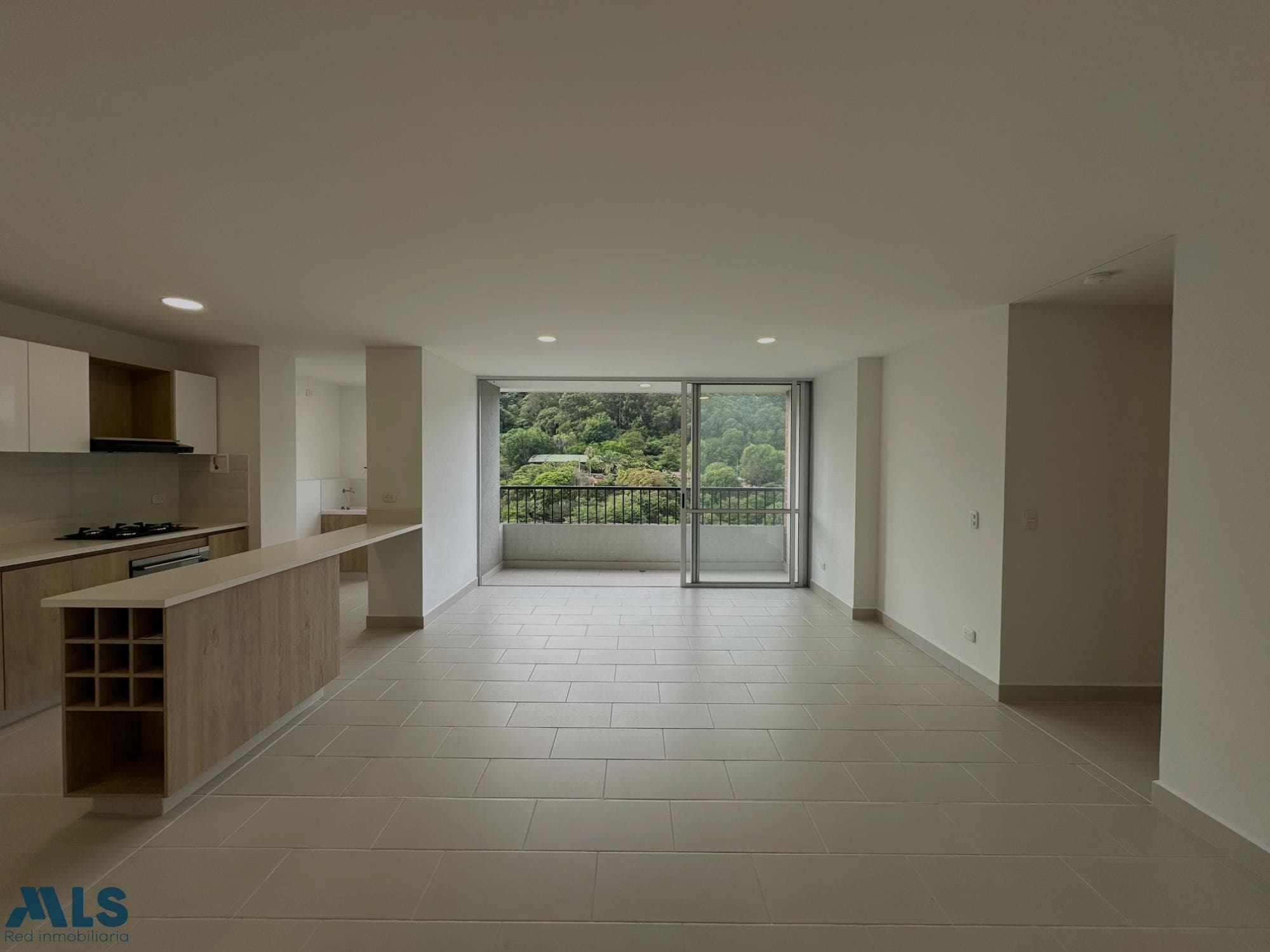 Apartamento en venta en Los Colores, Laureles, Medellín — foto 1 de 21