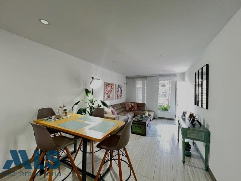 Casa en venta en Urbano (la, Oriente Antioqueño, La Ceja — foto 1 de 9