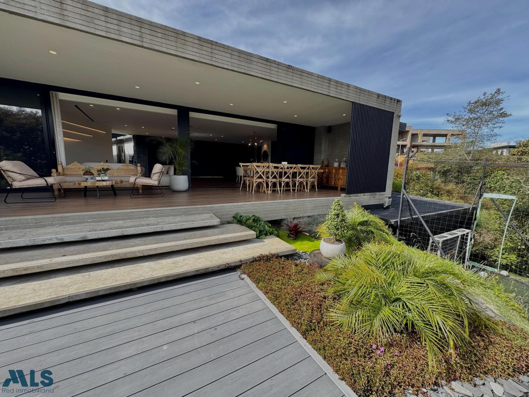 Casa en venta en Alto De Las Palmas, Aburra Sur, Envigado — foto 1 de 59