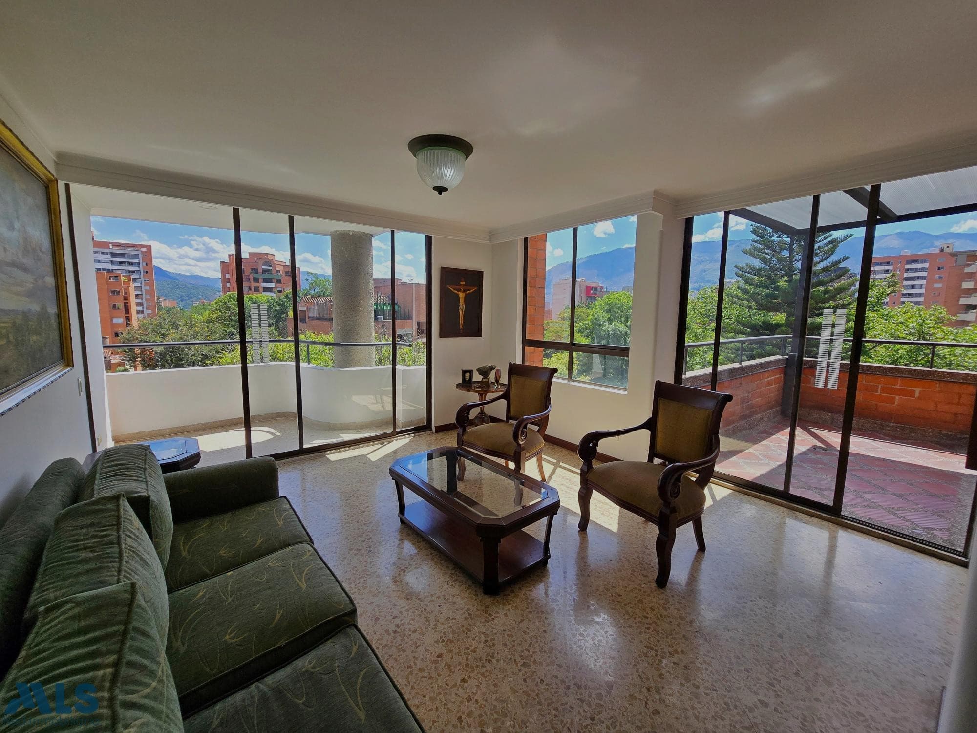 Apartamento en venta en Conquistadores, Laureles, Medellín — foto 1 de 20