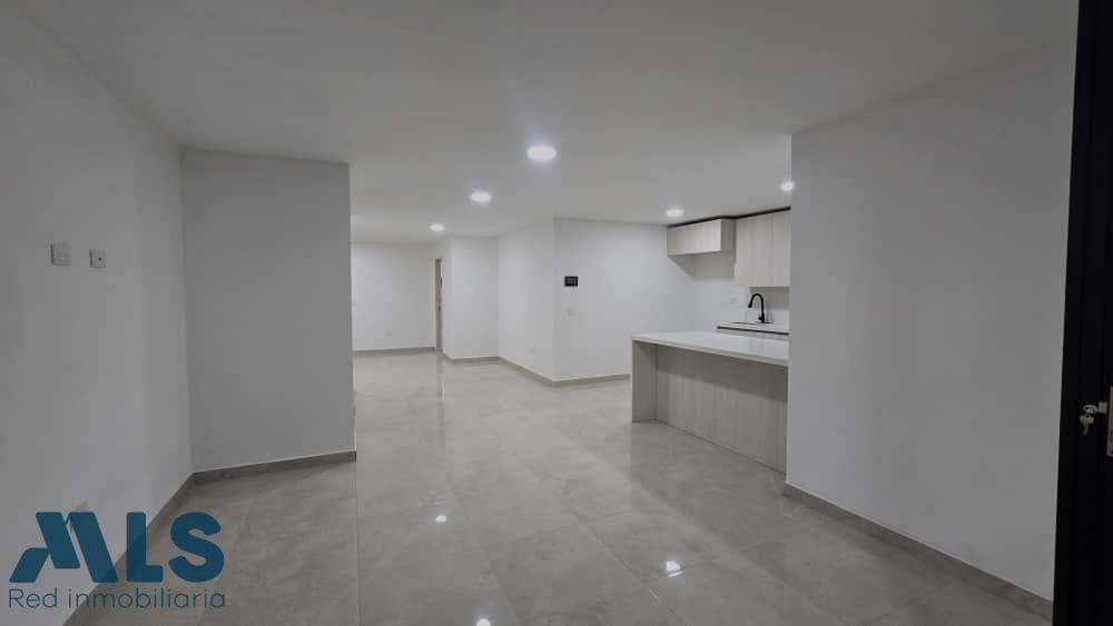 Apartamento en venta en La Castellana, Laureles, Medellín — foto 1 de 18