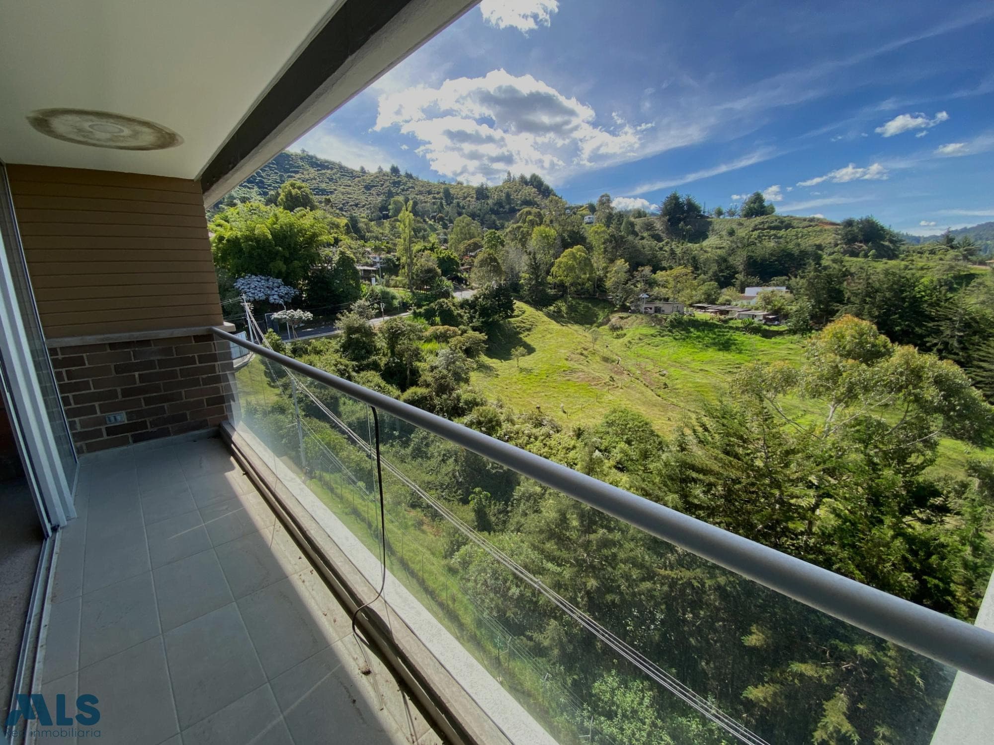 Apartamento en venta en V. Don Diego, Oriente Antioqueño, El Retiro — foto 1 de 53