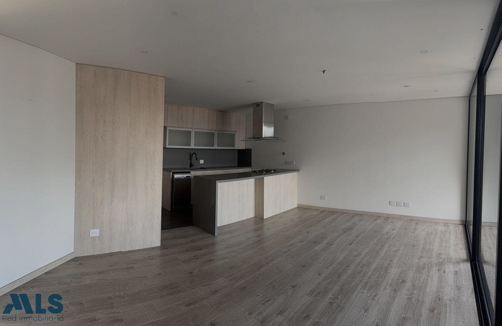 Apartamento en venta en Las Palmas, Poblado, Medellín — foto 1 de 22