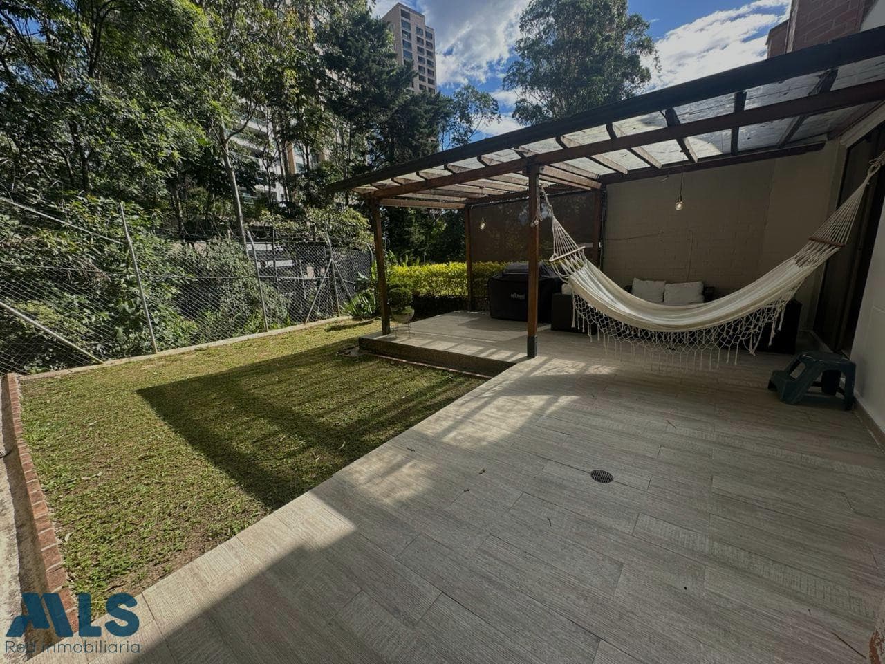 Casa en venta en Los Balsos Nº 1, Poblado, Medellín — foto 1 de 36
