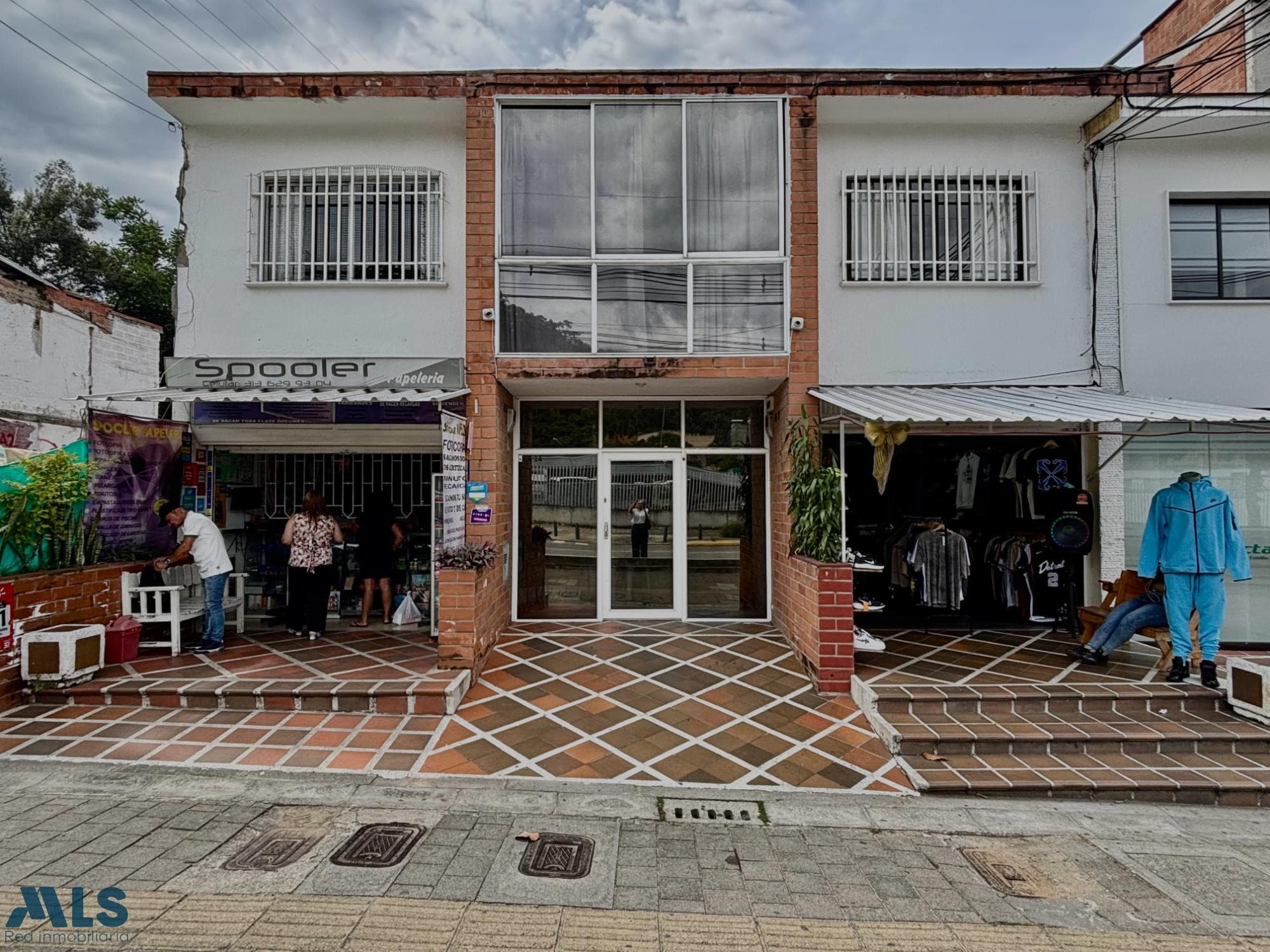Casa en venta en Los Alpes, Belén Guayabal, Medellín — foto 1 de 29