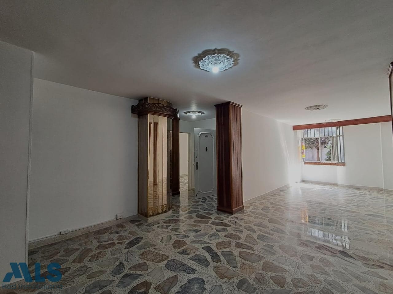 Apartamento en venta en Boston, Centro, Medellín — foto 1 de 24