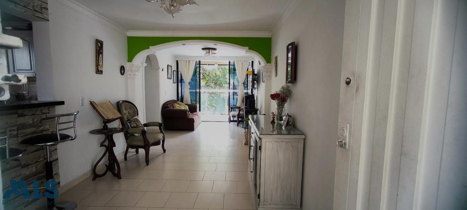 Apartamento en venta en Niquia, Norte, Bello — foto 1 de 10
