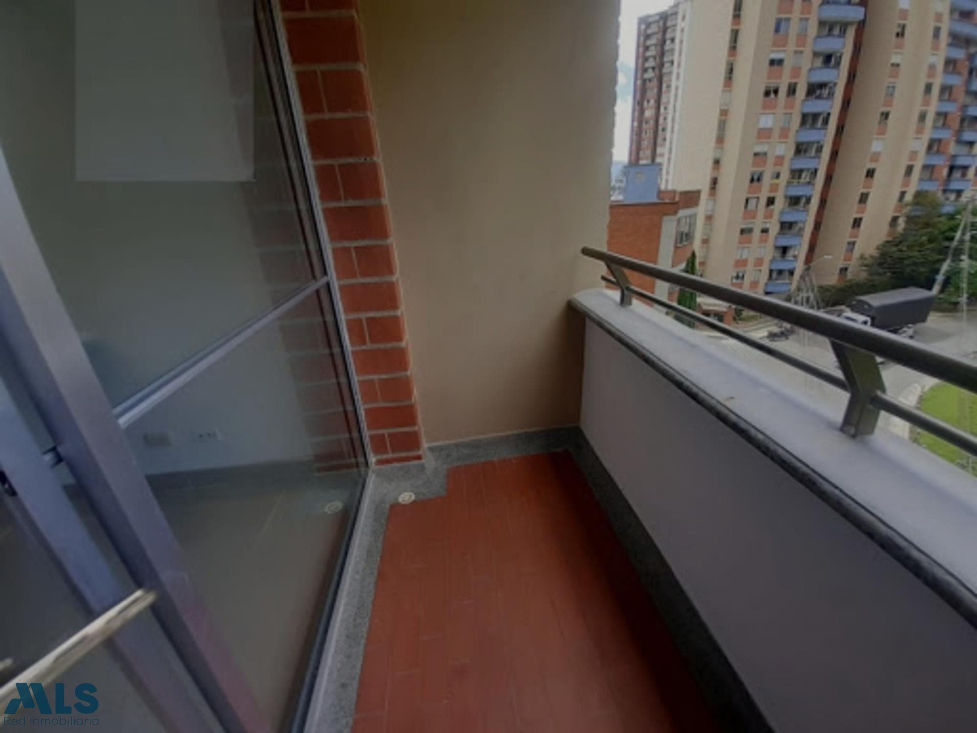 Apartamento en venta en Loma Del Indio, Poblado, Medellín — foto 1 de 13