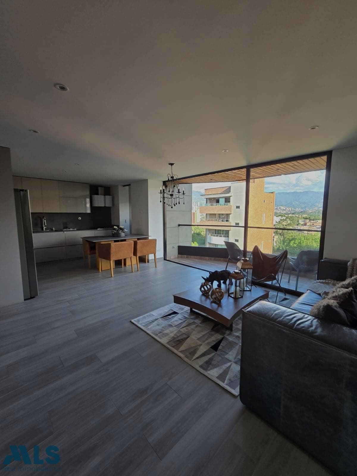 Apartamento en venta en La Palma, Belén Guayabal, Medellín — foto 1 de 18