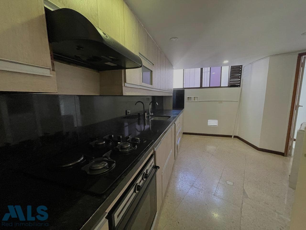 Apartamento en venta en La Castellana, Laureles, Medellín — foto 1 de 14