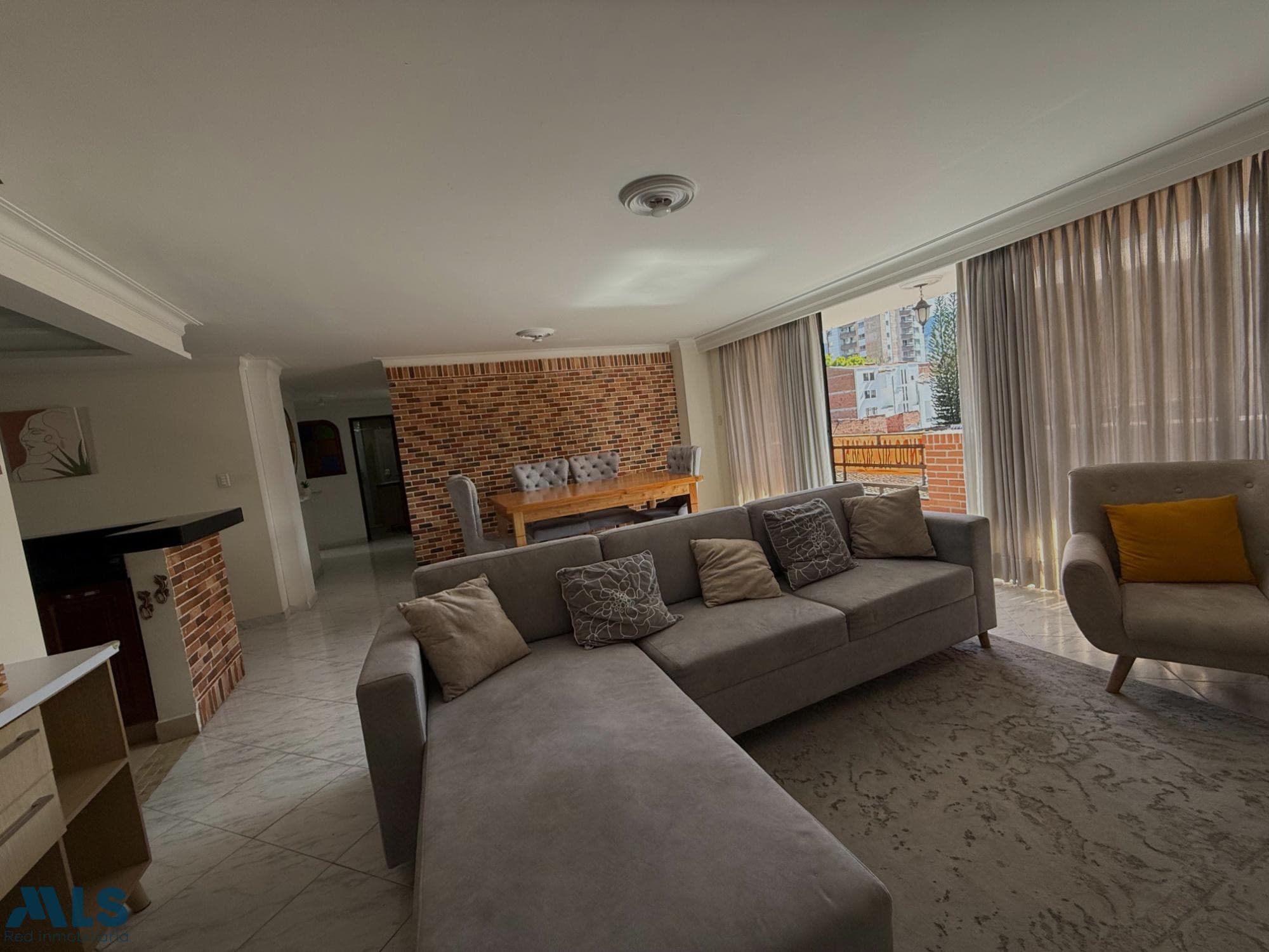 Apartamento en venta en El Velódromo, Laureles, Medellín — foto 1 de 15