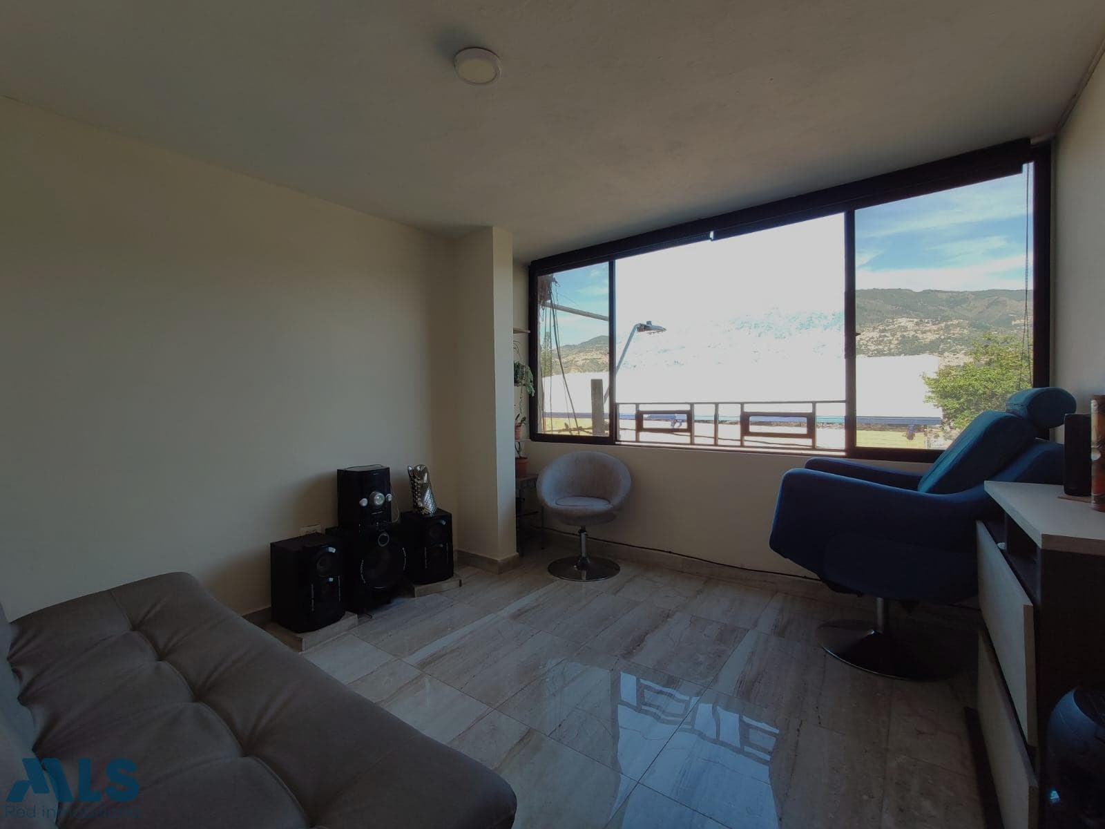 Apartamento en venta en Castilla, Occidente, Medellín — foto 1 de 14