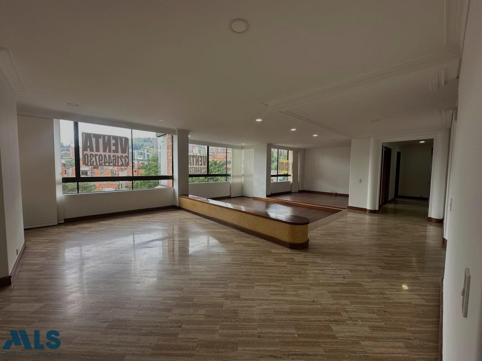 Apartamento en venta en La Concha, Poblado, Medellín — foto 1 de 21