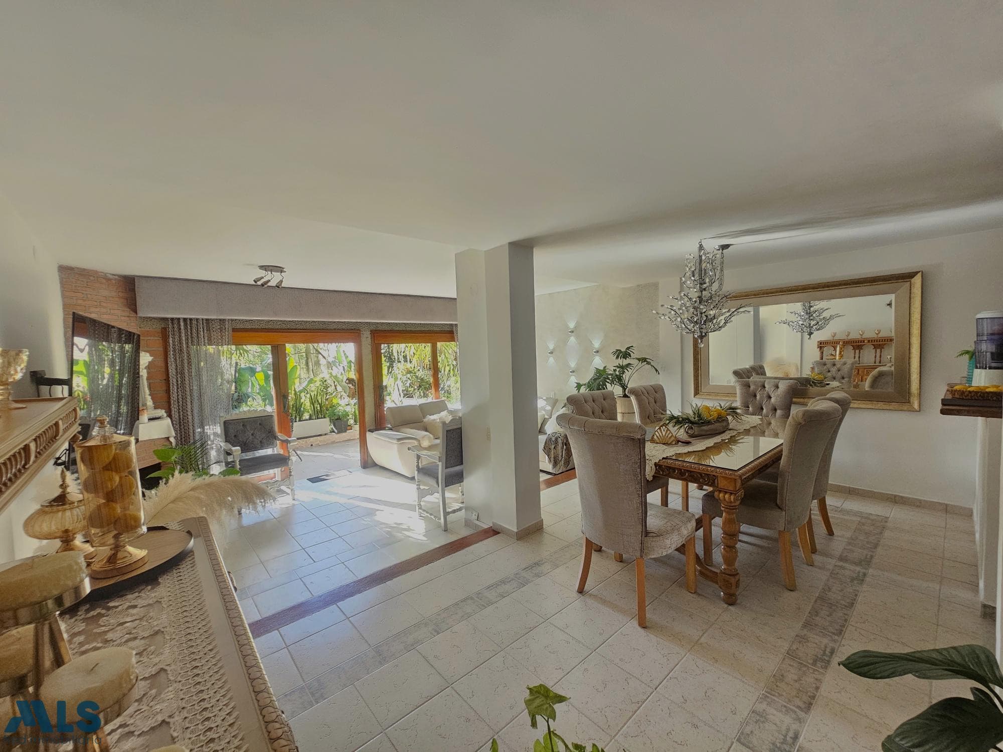 Casa en venta en Loma Del Escobero, Aburra Sur, Envigado — foto 1 de 63