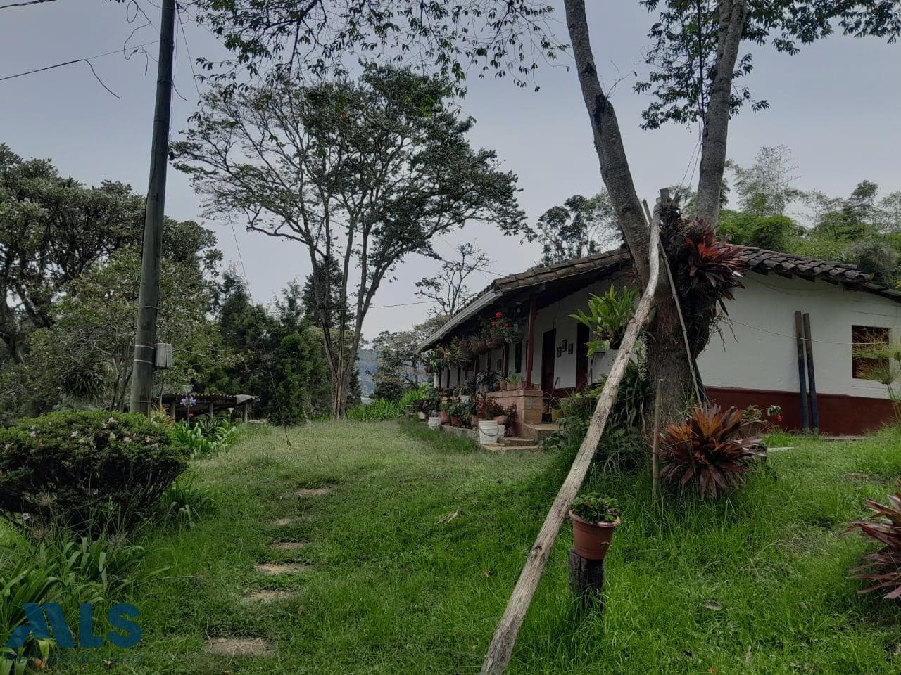 Casa en venta en Rural, Oriente Antioqueño, Guarne — foto 1 de 11