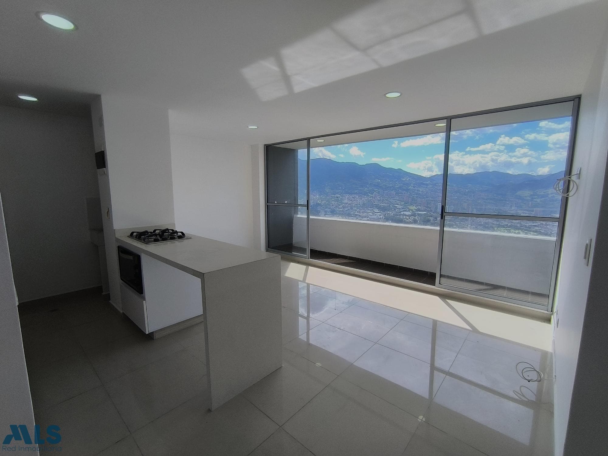 Apartamento en venta en Las Lomitas, Aburra Sur, Sabaneta — foto 1 de 11