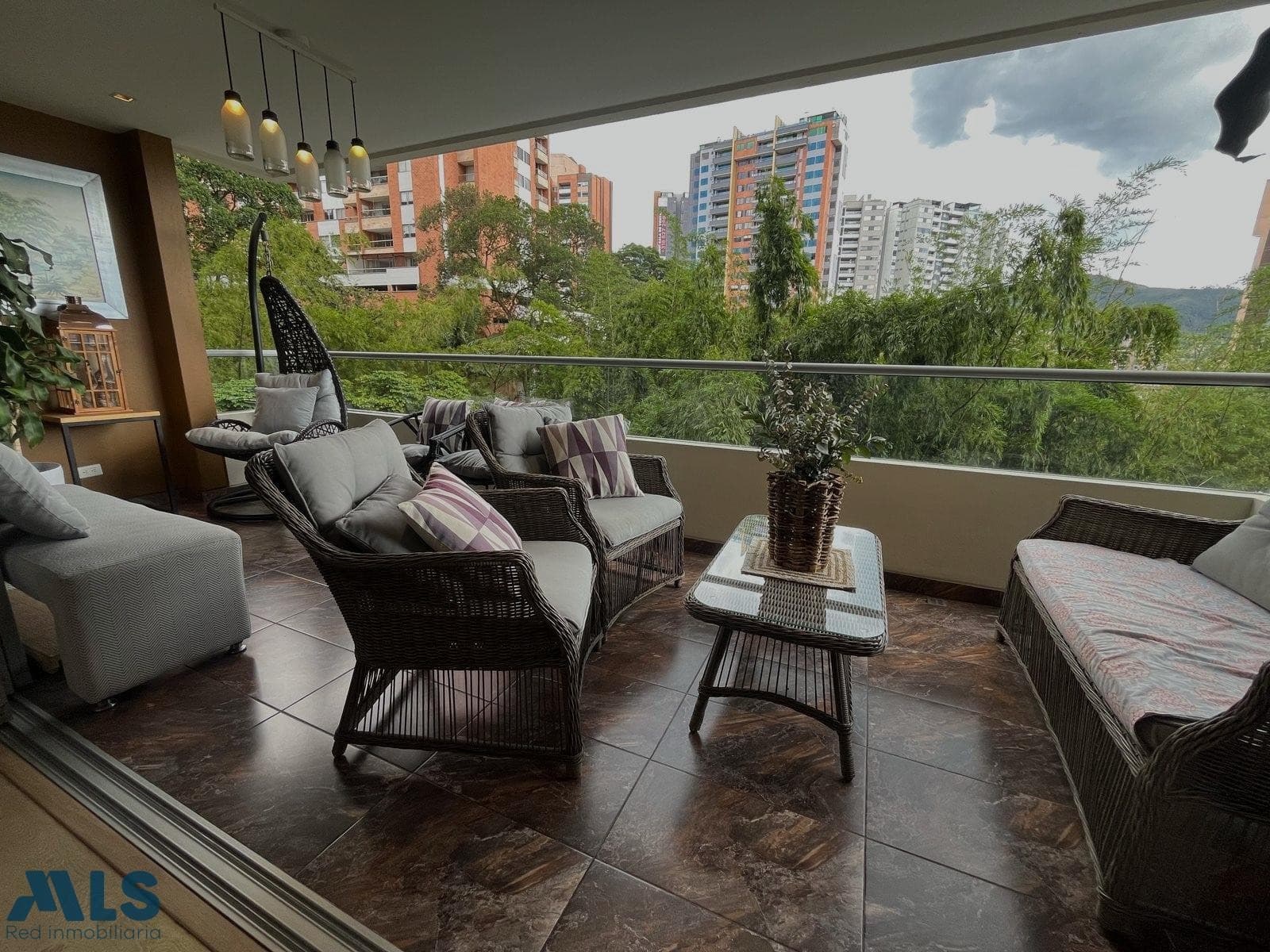Apartamento en venta en El Esmeraldal, Aburra Sur, Envigado — foto 1 de 25
