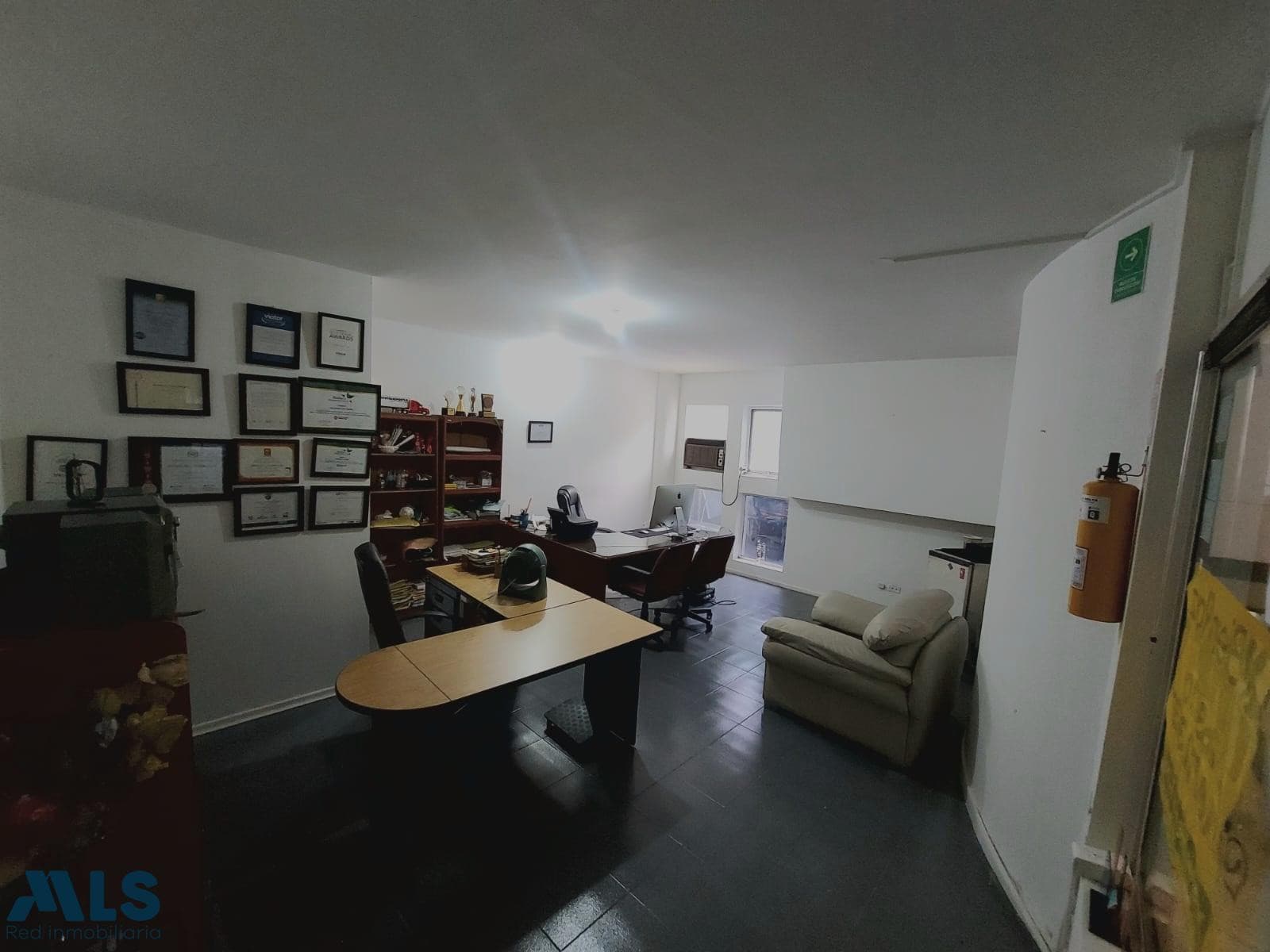 Oficina en venta en Poblado, Medellín — foto 1 de 11