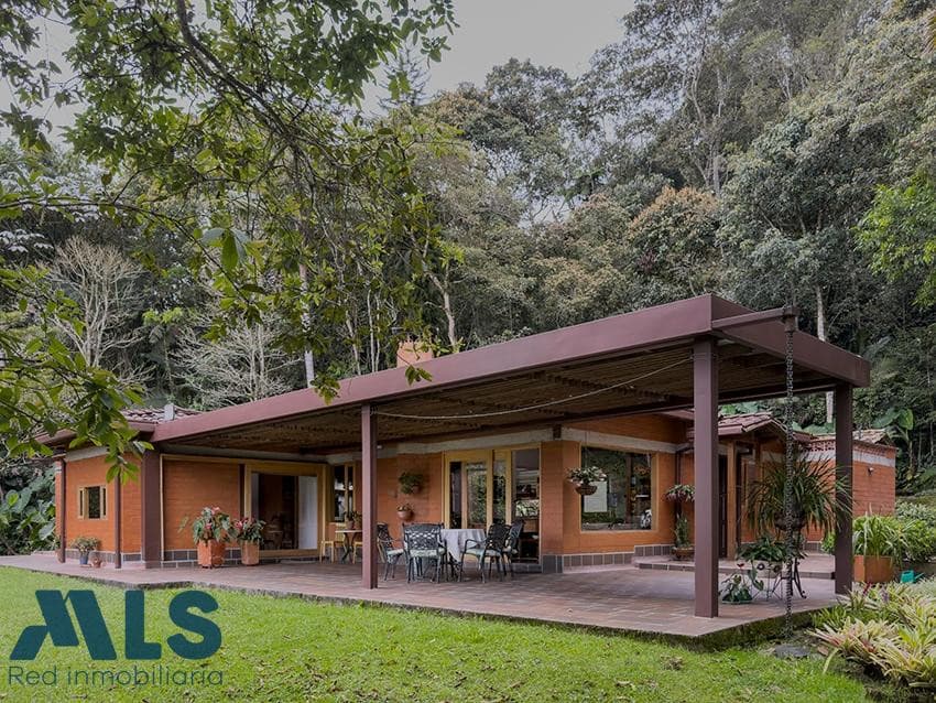 Casa en venta en V. Don Diego, Oriente Antioqueño, El Retiro — foto 1 de 37