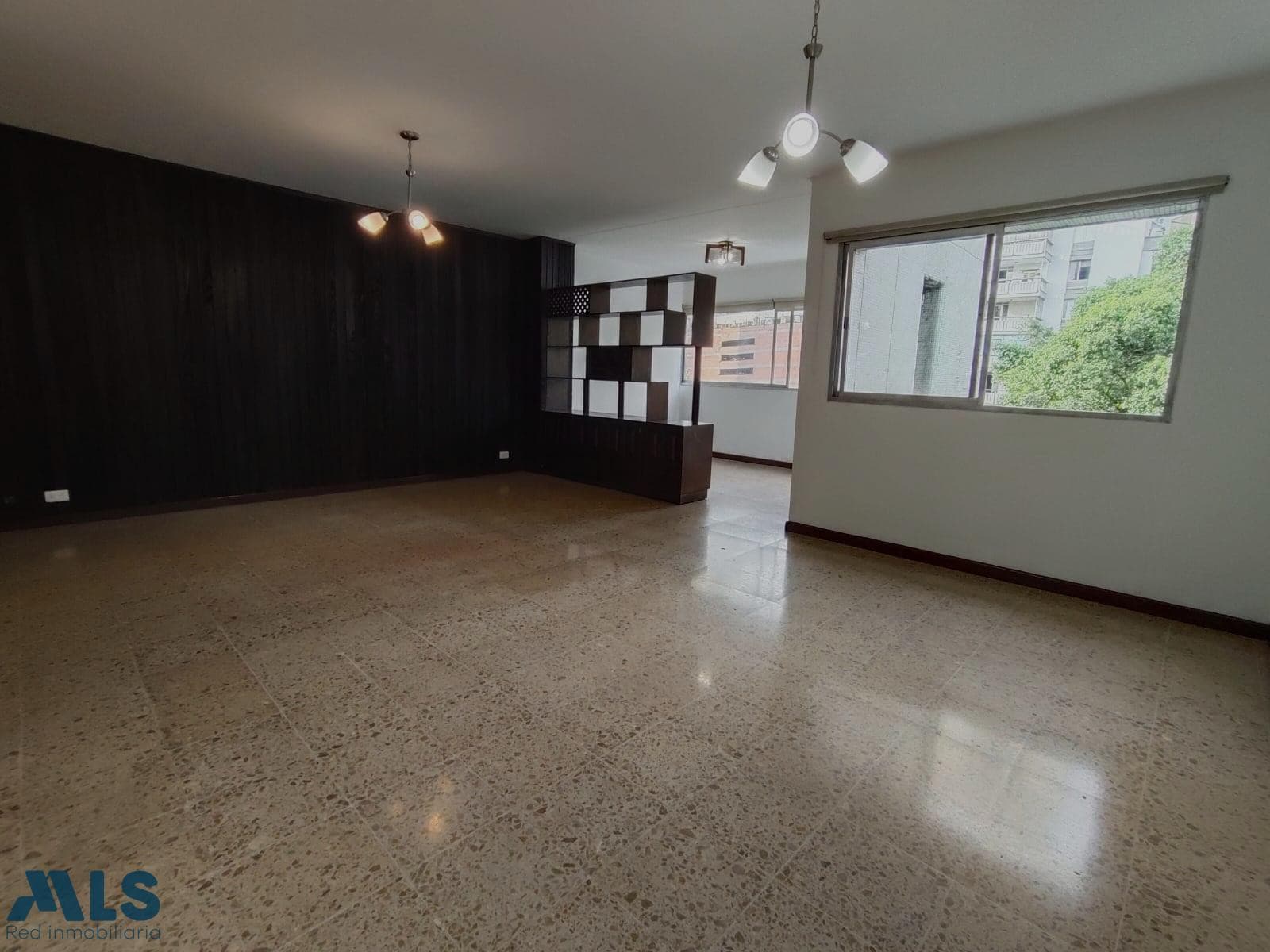 Apartamento en venta en La Candelaria, Centro, Medellín — foto 1 de 19