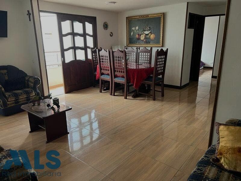 Casa en venta en Centro, Oriente Antioqueño, El Carmen — foto 1 de 20