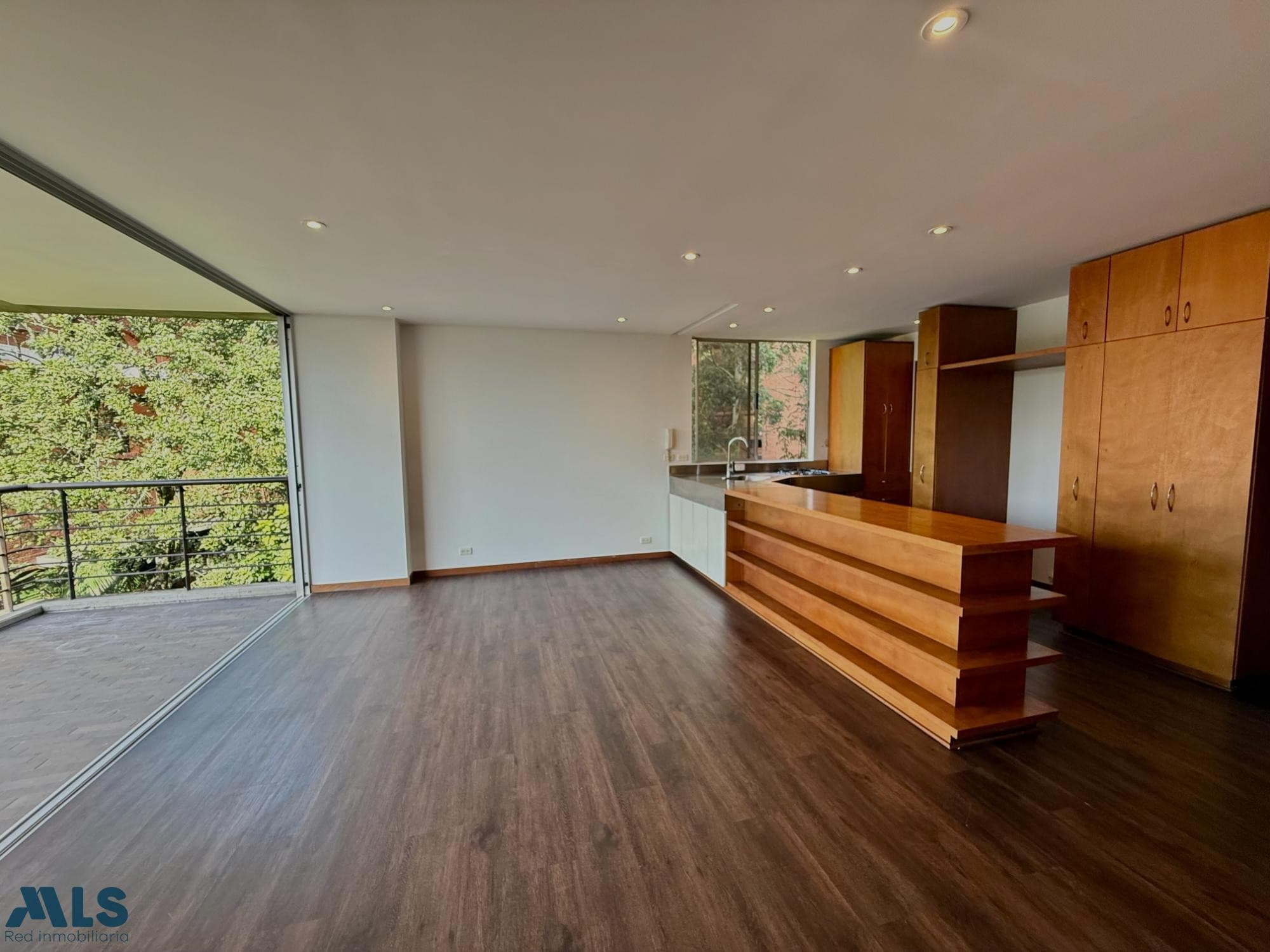 Apartamento en venta en San Lucas, Poblado, Medellín — foto 1 de 21