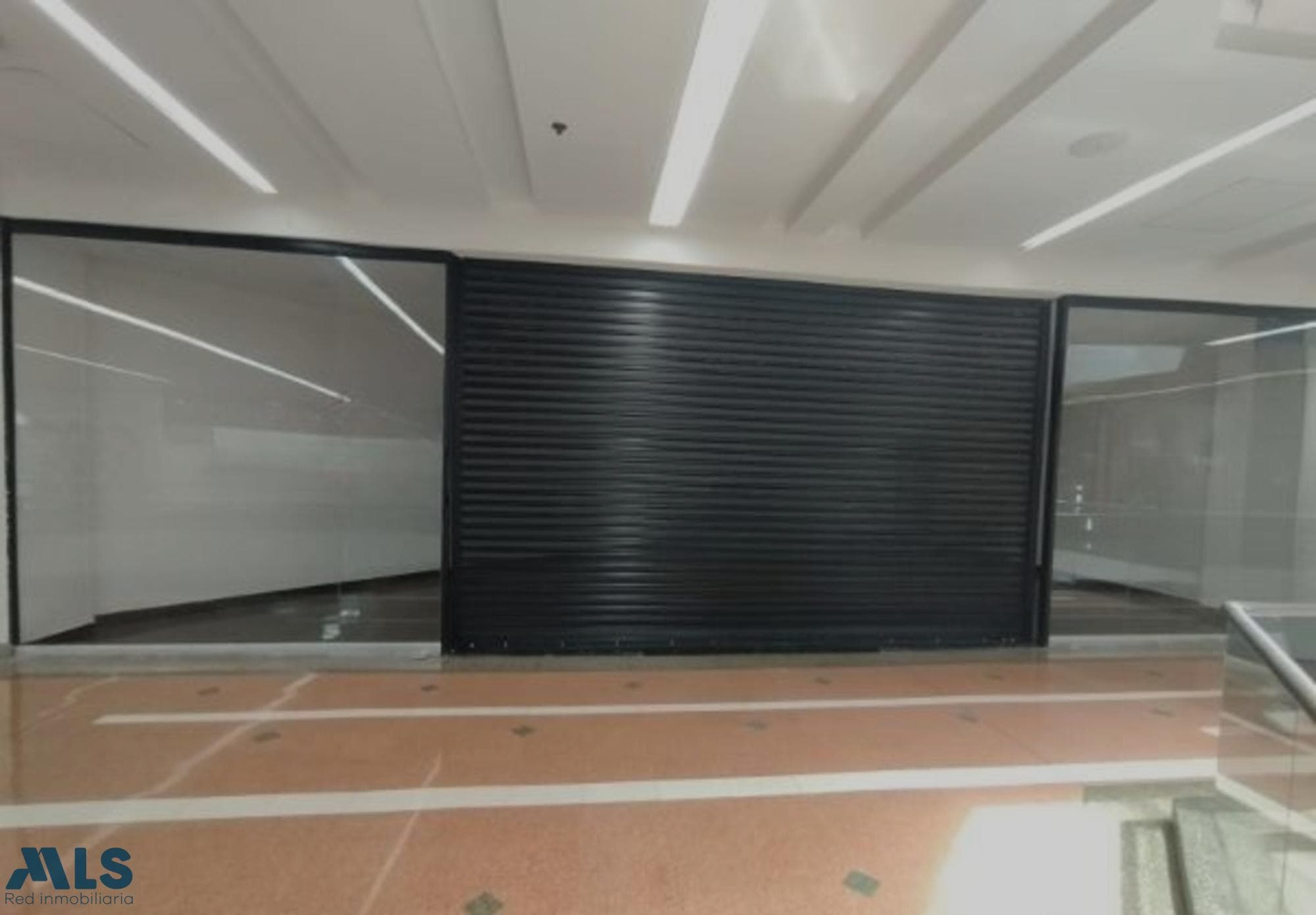 Local Comercial en venta en Conquistadores, Laureles, Medellín — foto 1 de 8
