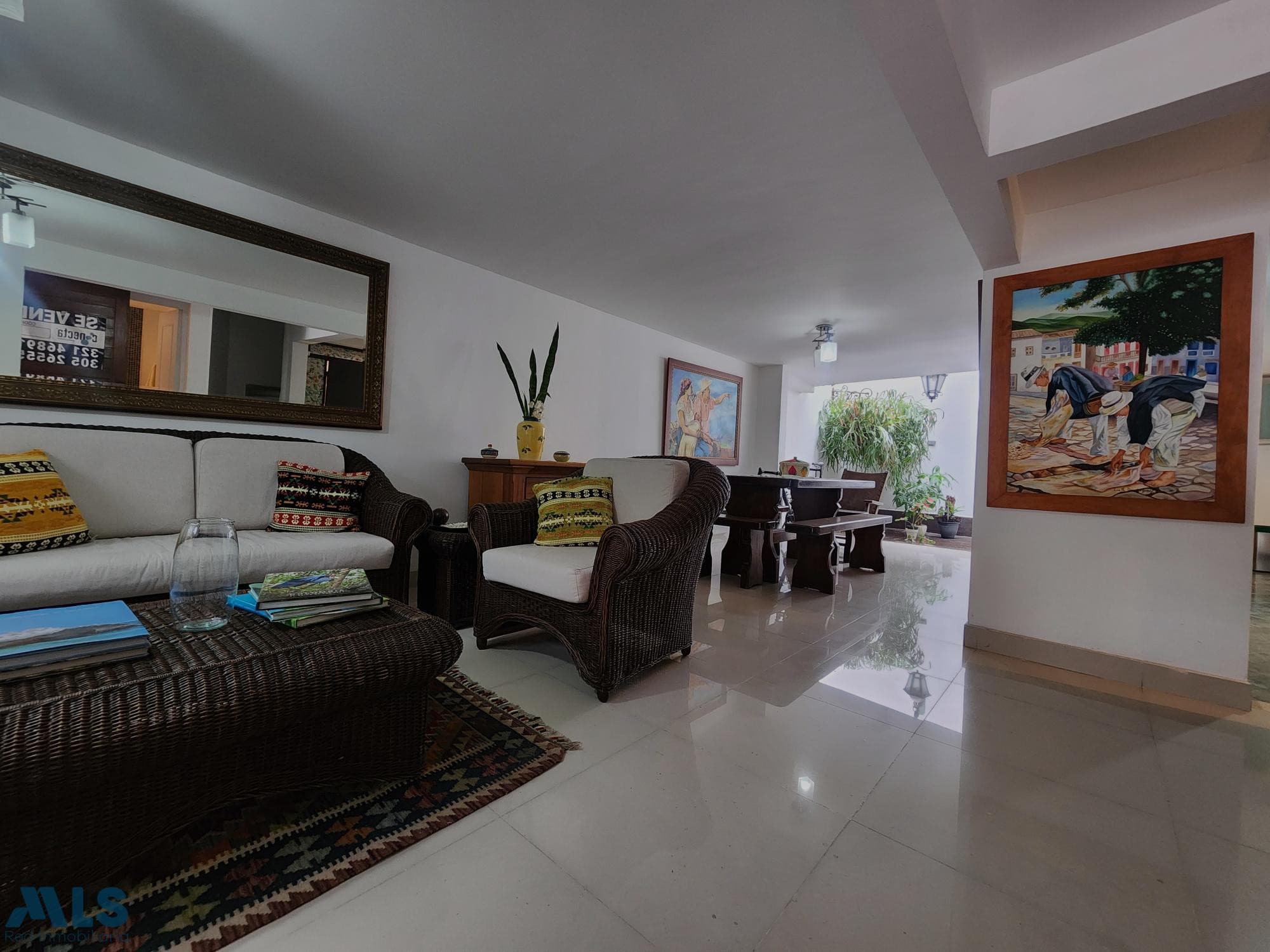 Casa en venta en La Mota, Belén Guayabal, Medellín — foto 1 de 17