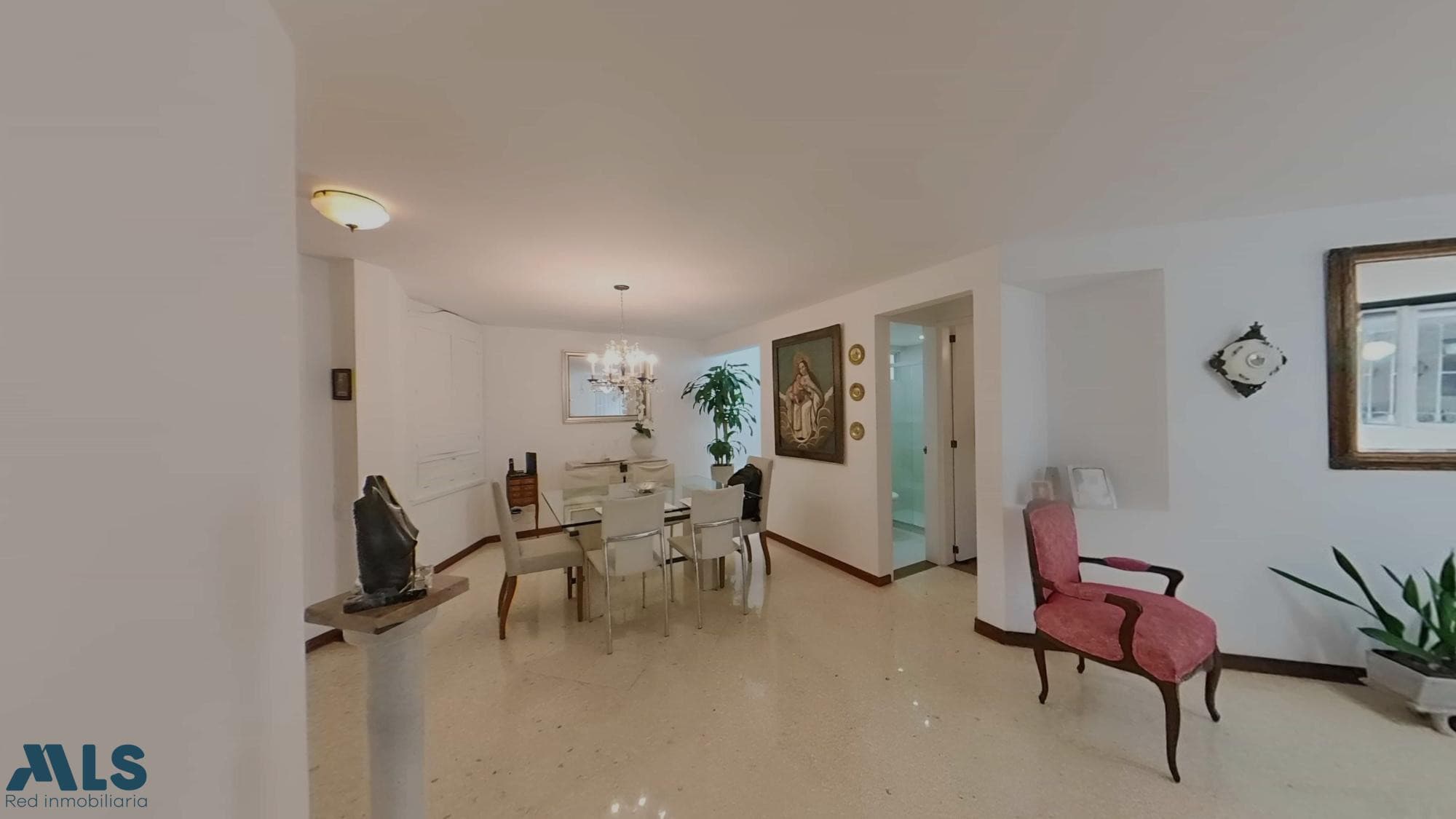 Apartamento en venta en El Poblado, Medellín — foto 1 de 30