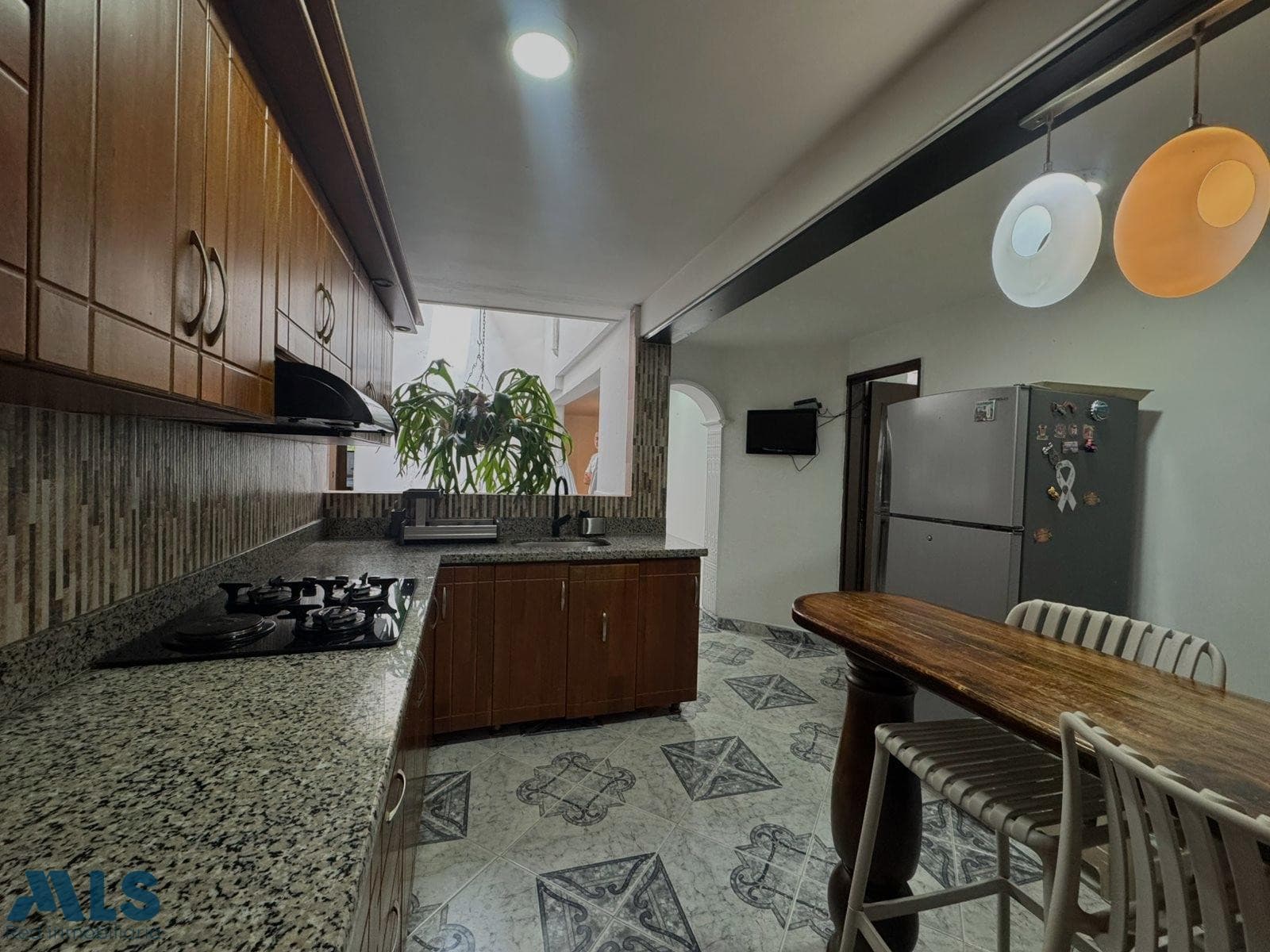 Casa en venta en Almería, Laureles, Medellín — foto 1 de 22