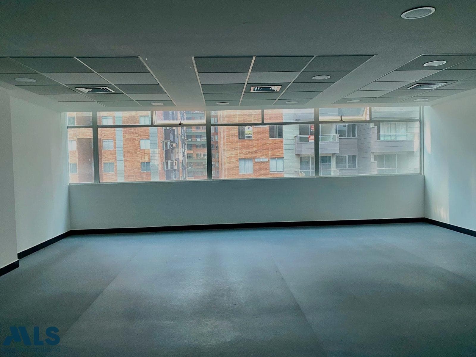 Oficina en venta en Ciudad Del Rio, Poblado, Medellín — foto 1 de 20