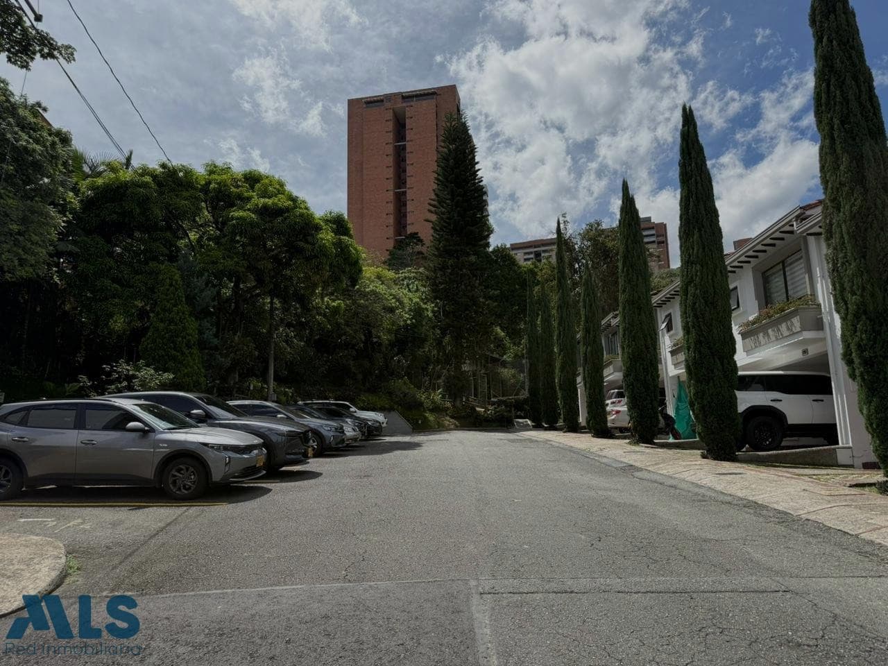 Casa en venta en Loma De Las Brujas, Aburra Sur, Envigado — foto 1 de 11