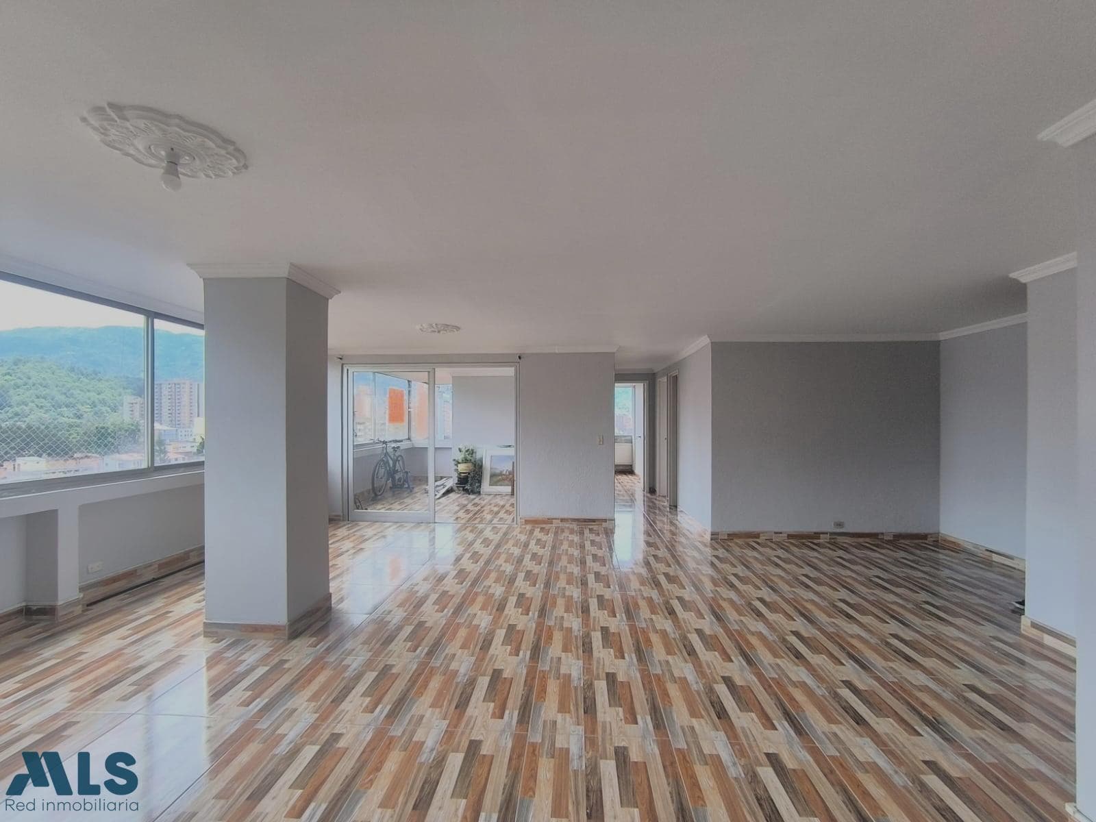 Apartamento en venta en Estadio, Laureles, Medellín — foto 1 de 21