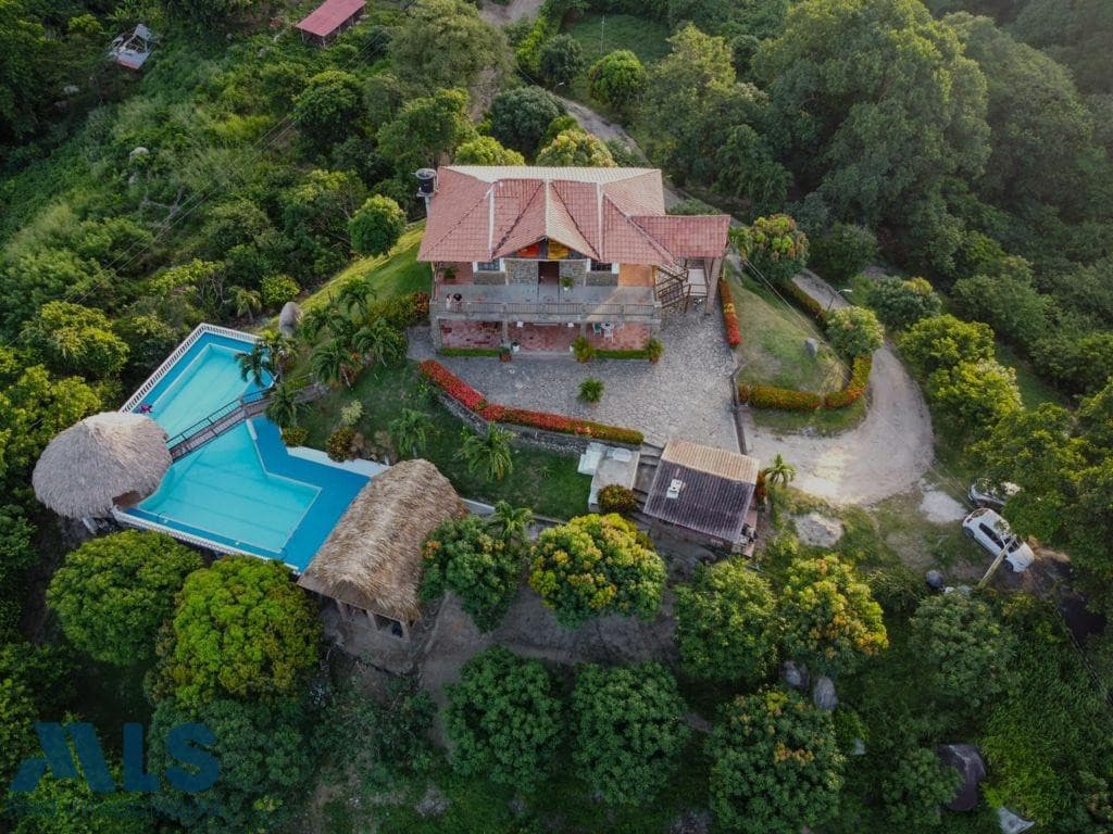 Finca Recreativa en venta en Cataluña, Centro — foto 1 de 10