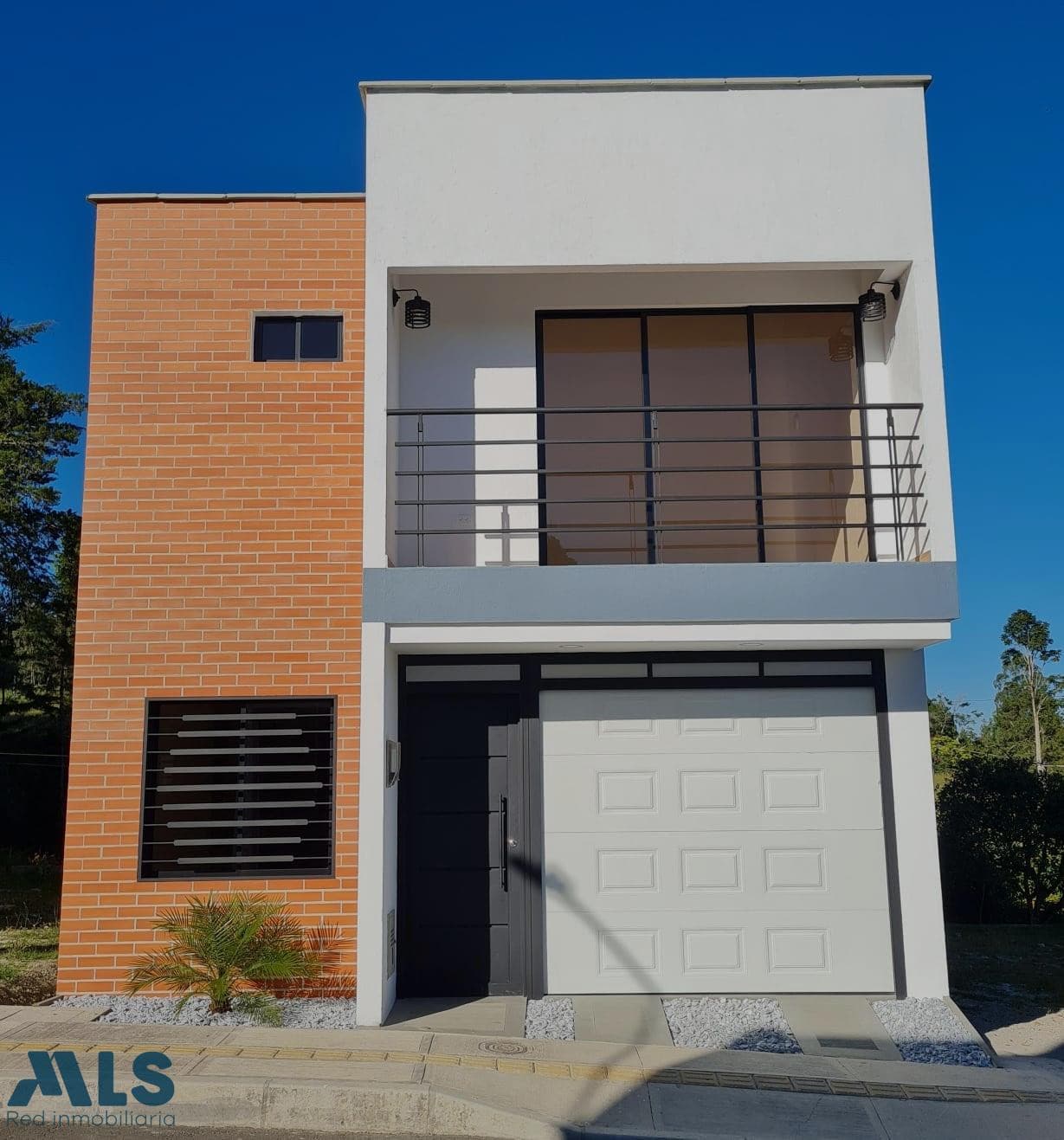 Casa en venta en V. San Nicolas, Oriente Antioqueño, La Ceja — foto 1 de 17
